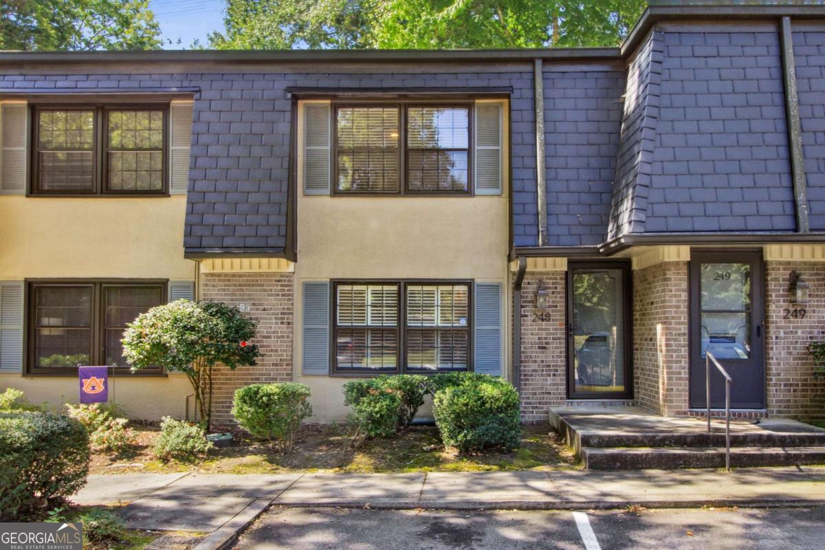 248 Triumph Drive NW Property Photo 1