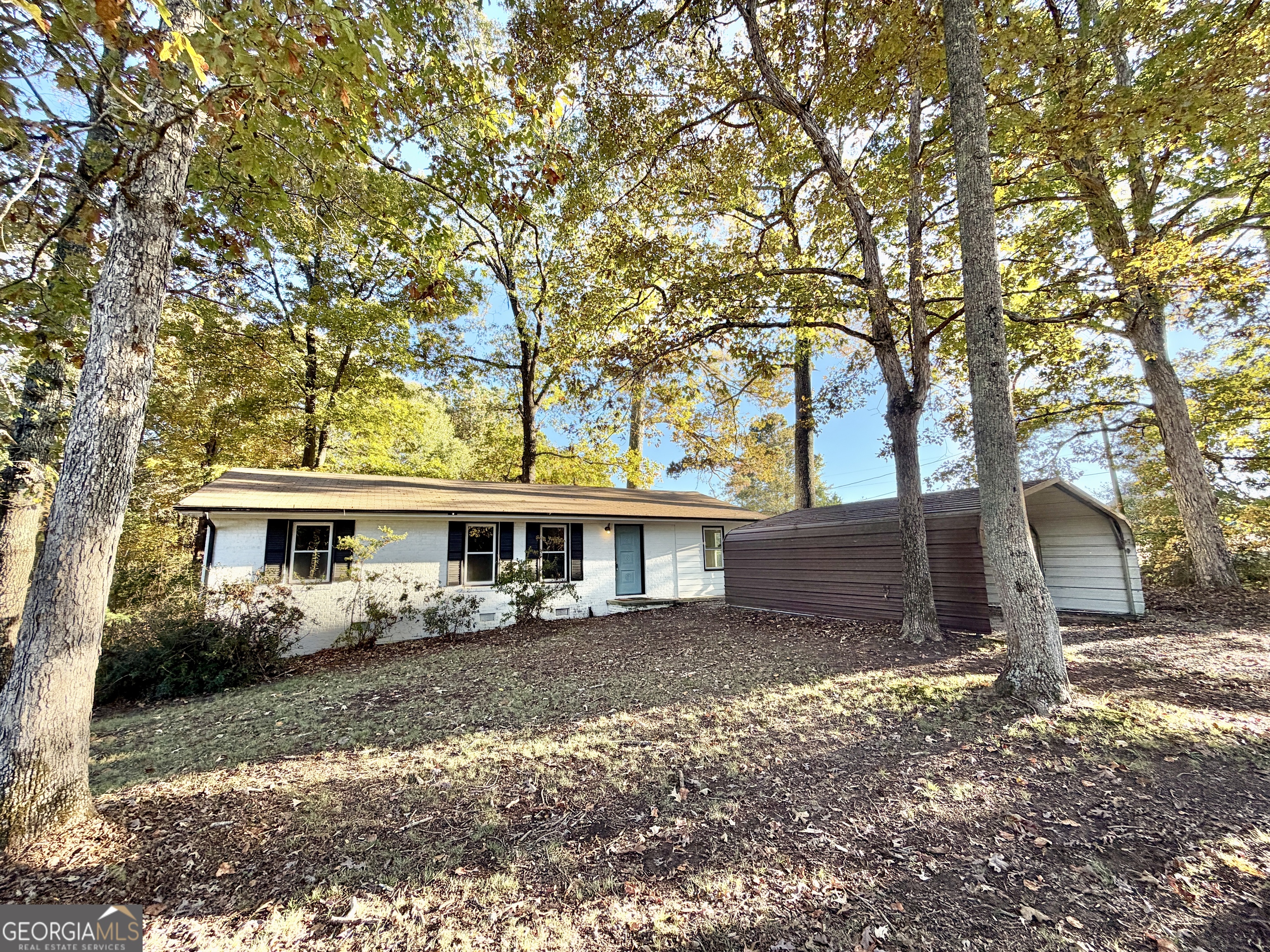 4904 Highway 81 E Property Photo 1