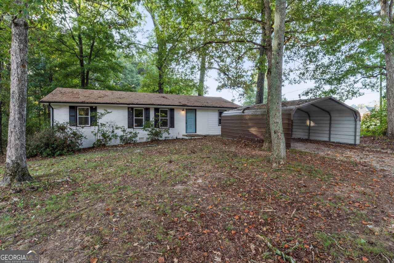 4904 Highway 81 E Property Photo 5