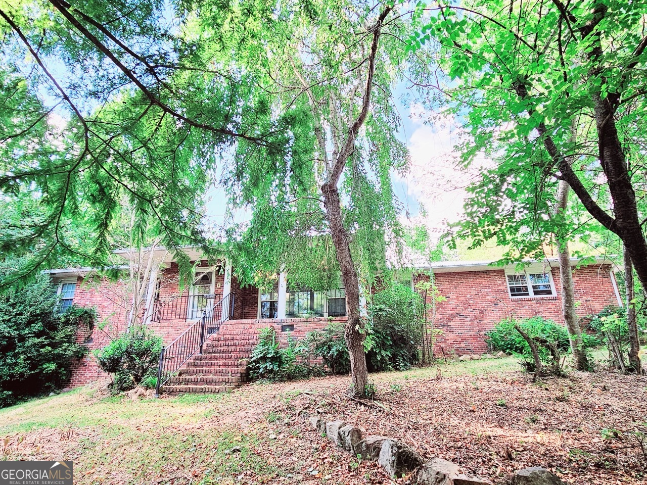 300 Mary Lane Property Photo 1
