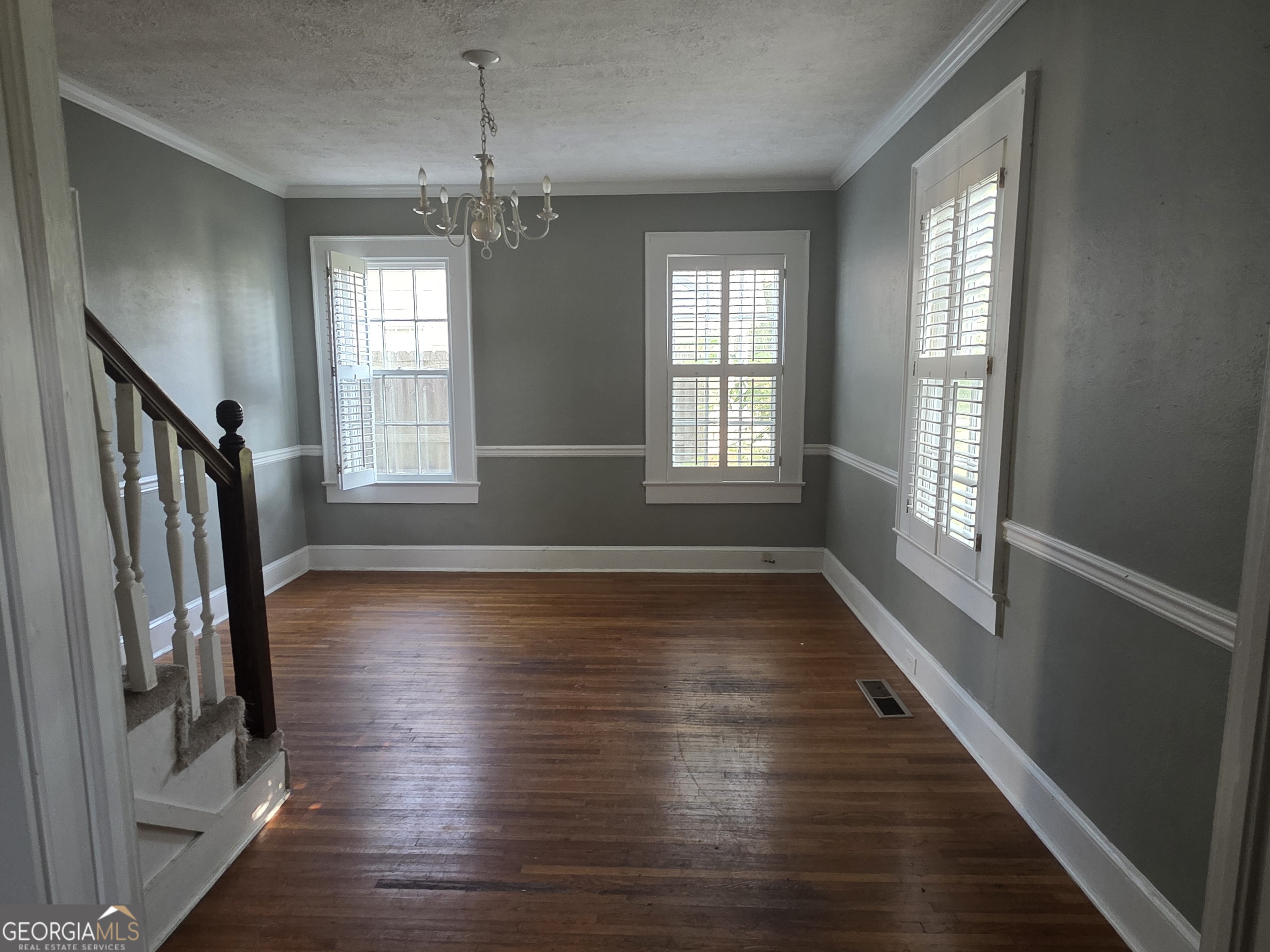 422 Jackson Avenue Property Photo 3