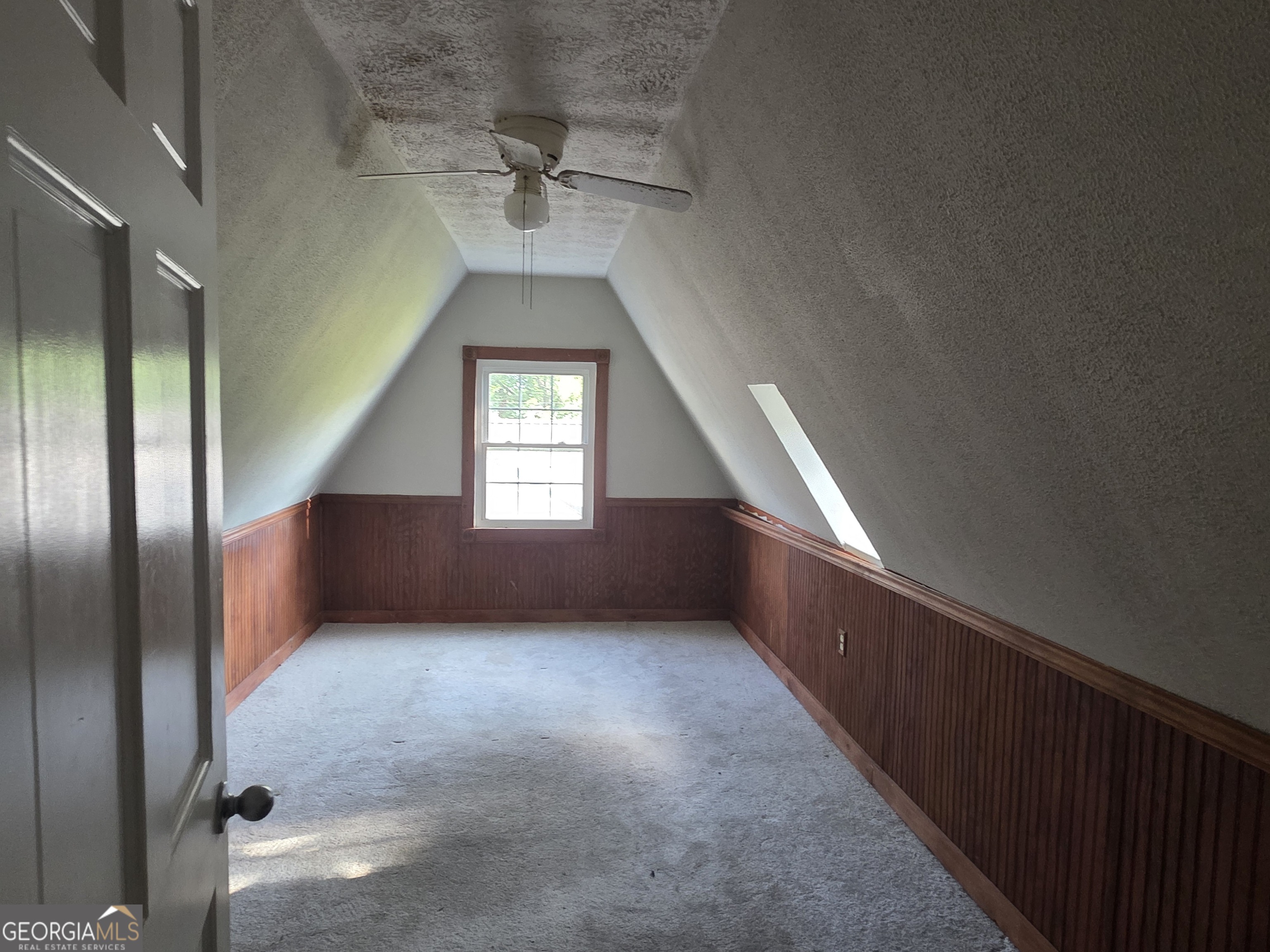 422 Jackson Avenue Property Photo 6