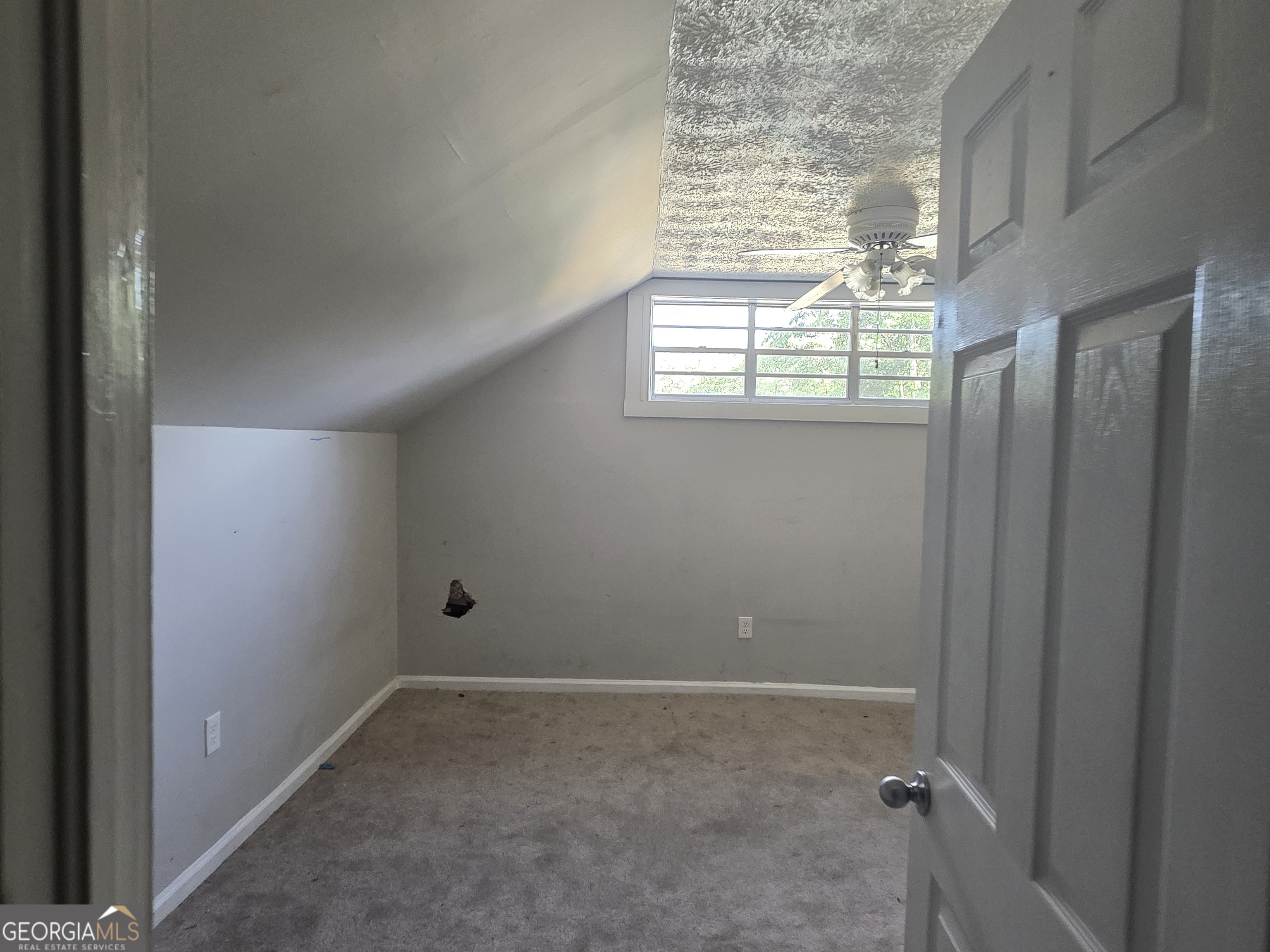 422 Jackson Avenue Property Photo 8