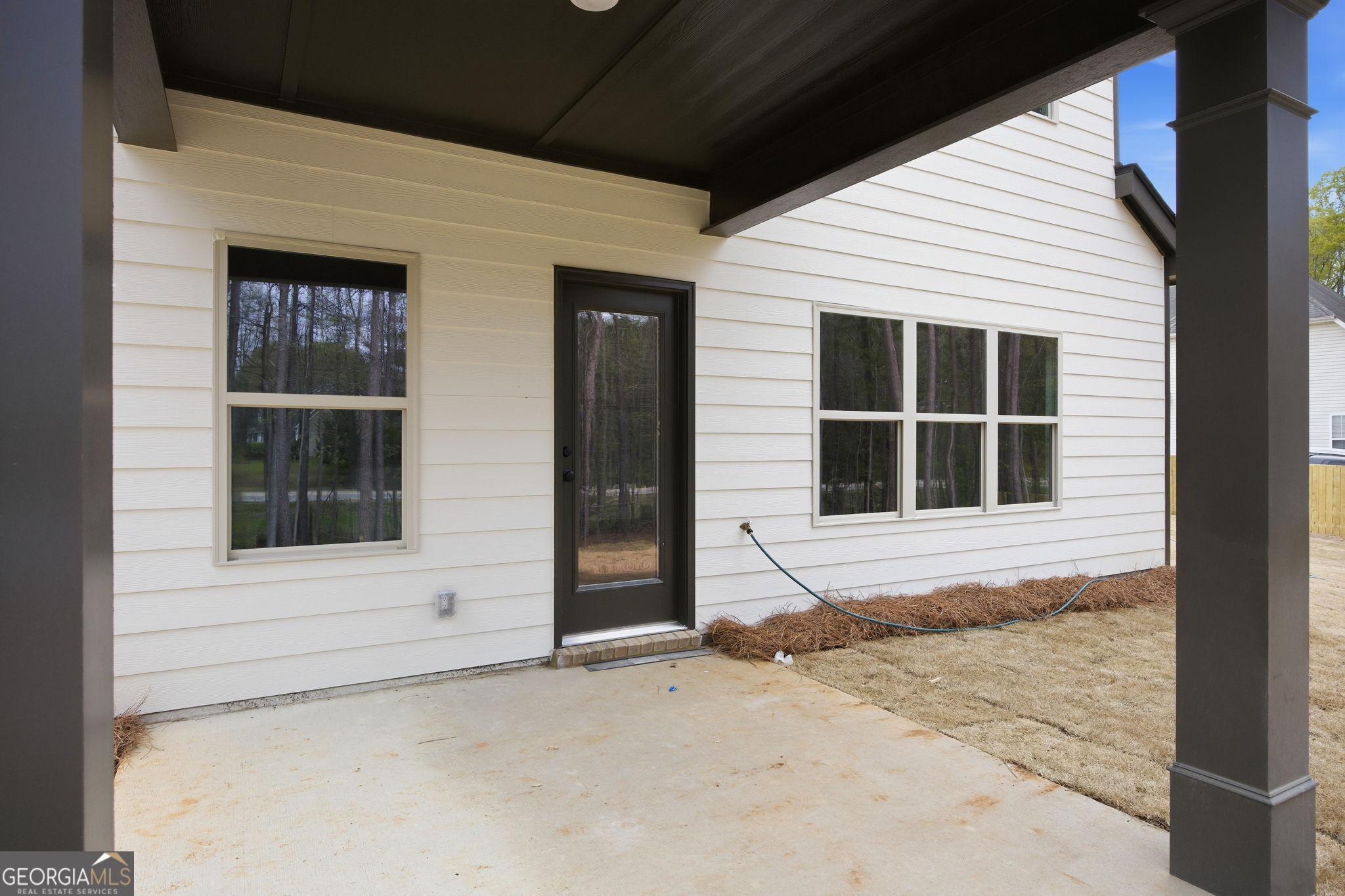 354 Gainesborough Drive Property Photo 4