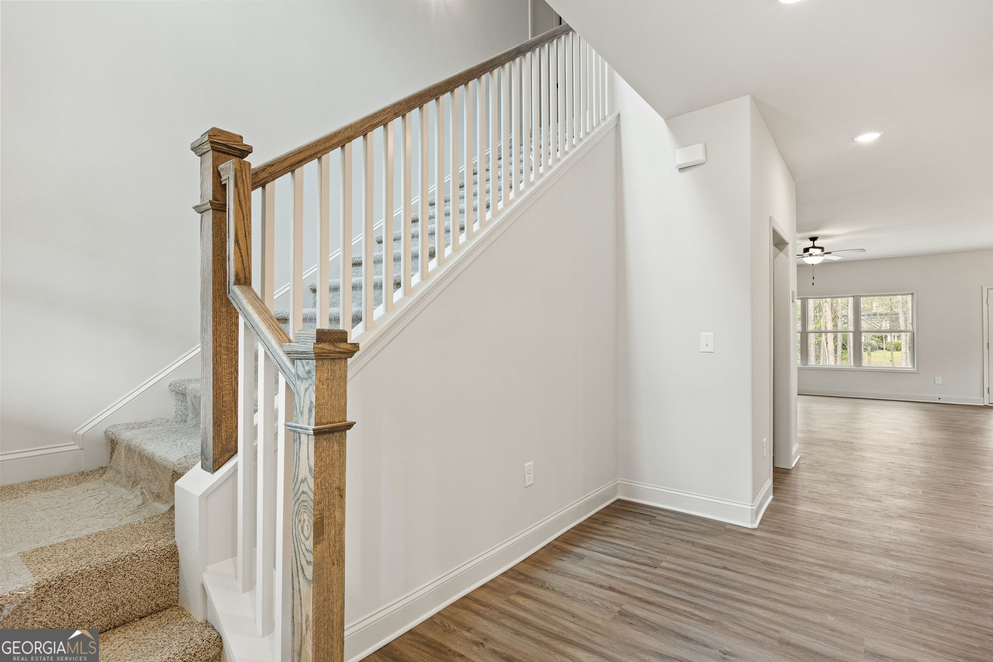 354 Gainesborough Drive Property Photo 6