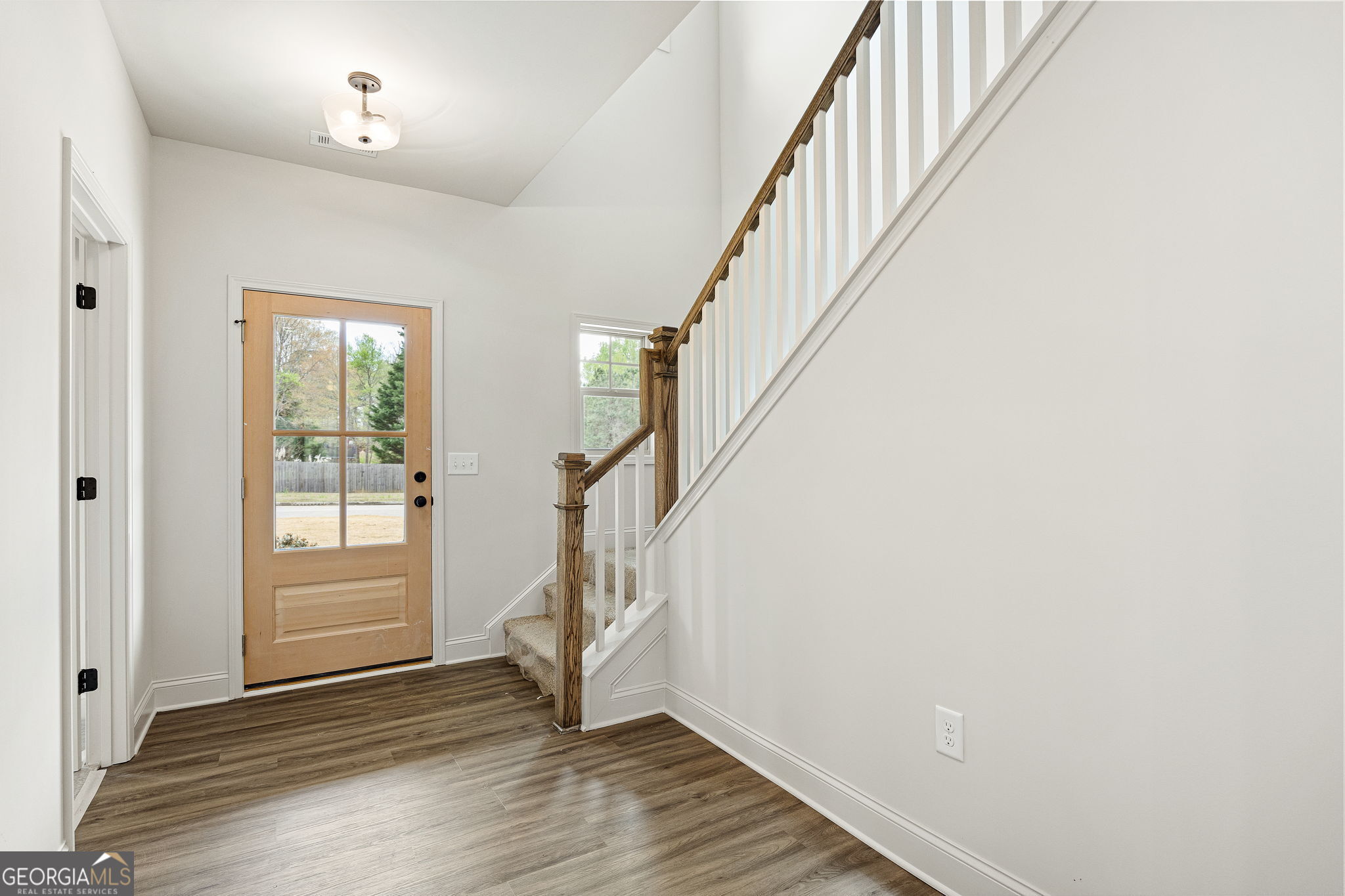 354 Gainesborough Drive Property Photo 7