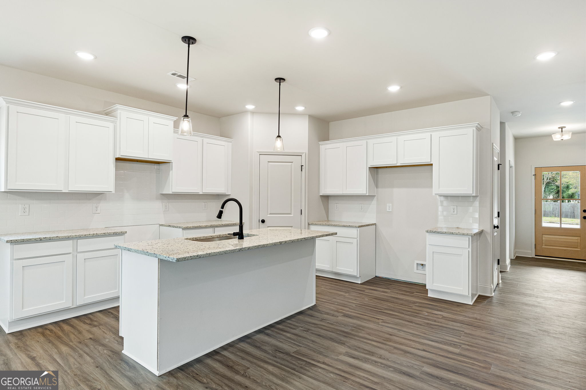 354 Gainesborough Drive Property Photo 14
