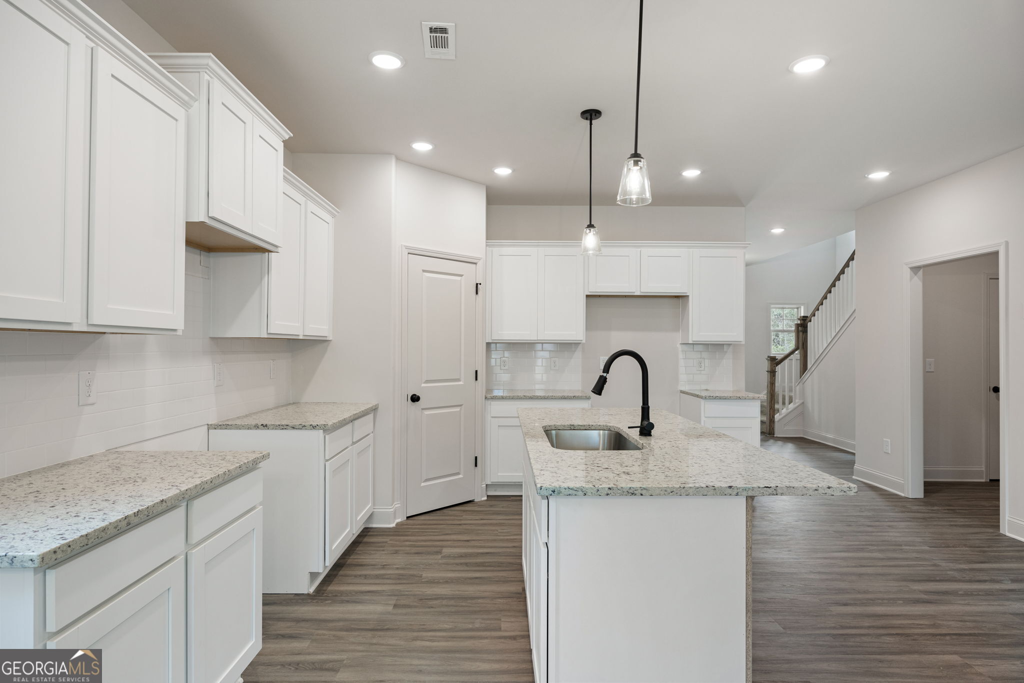 354 Gainesborough Drive Property Photo 15
