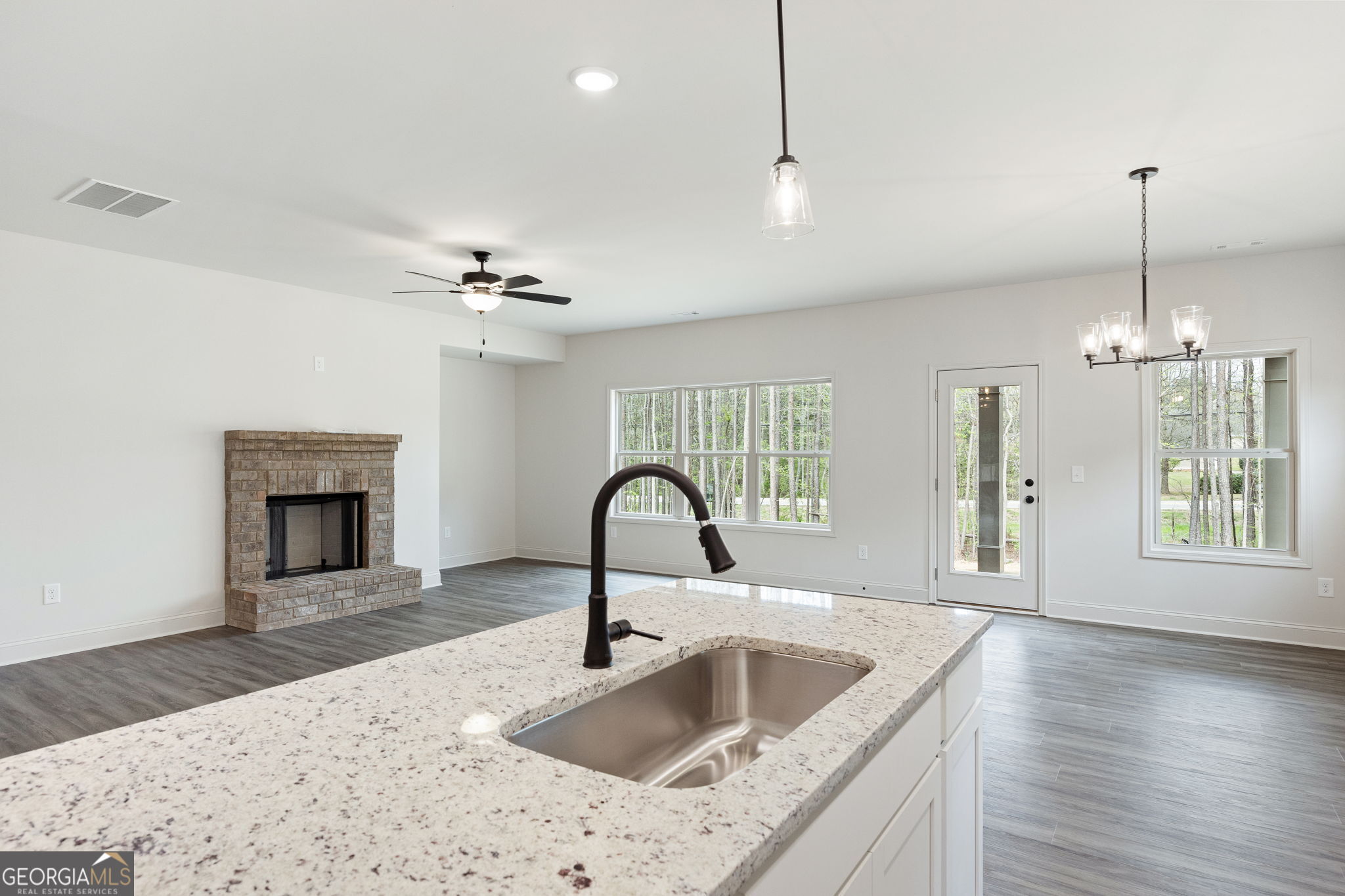 354 Gainesborough Drive Property Photo 16