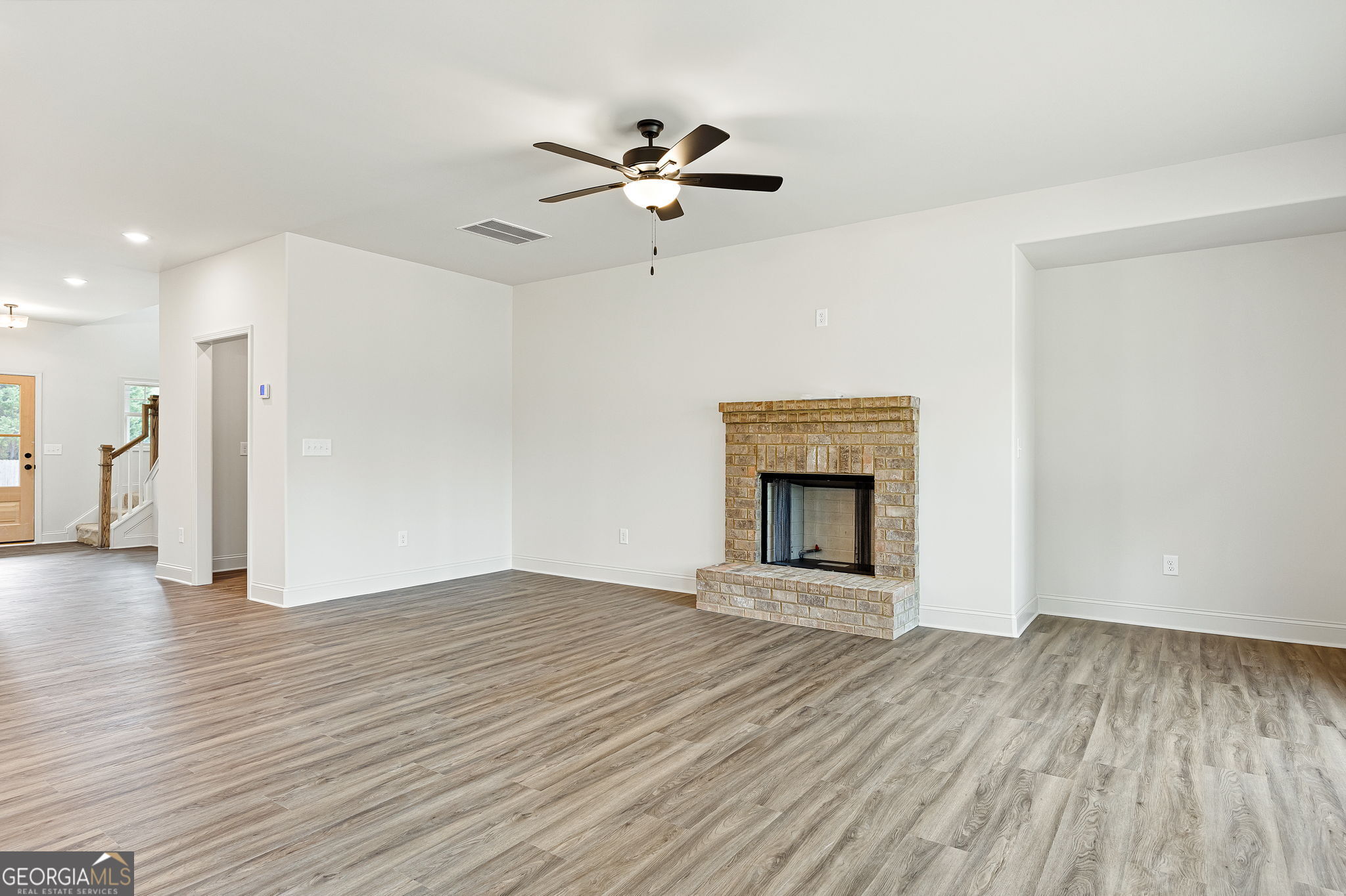 354 Gainesborough Drive Property Photo 18