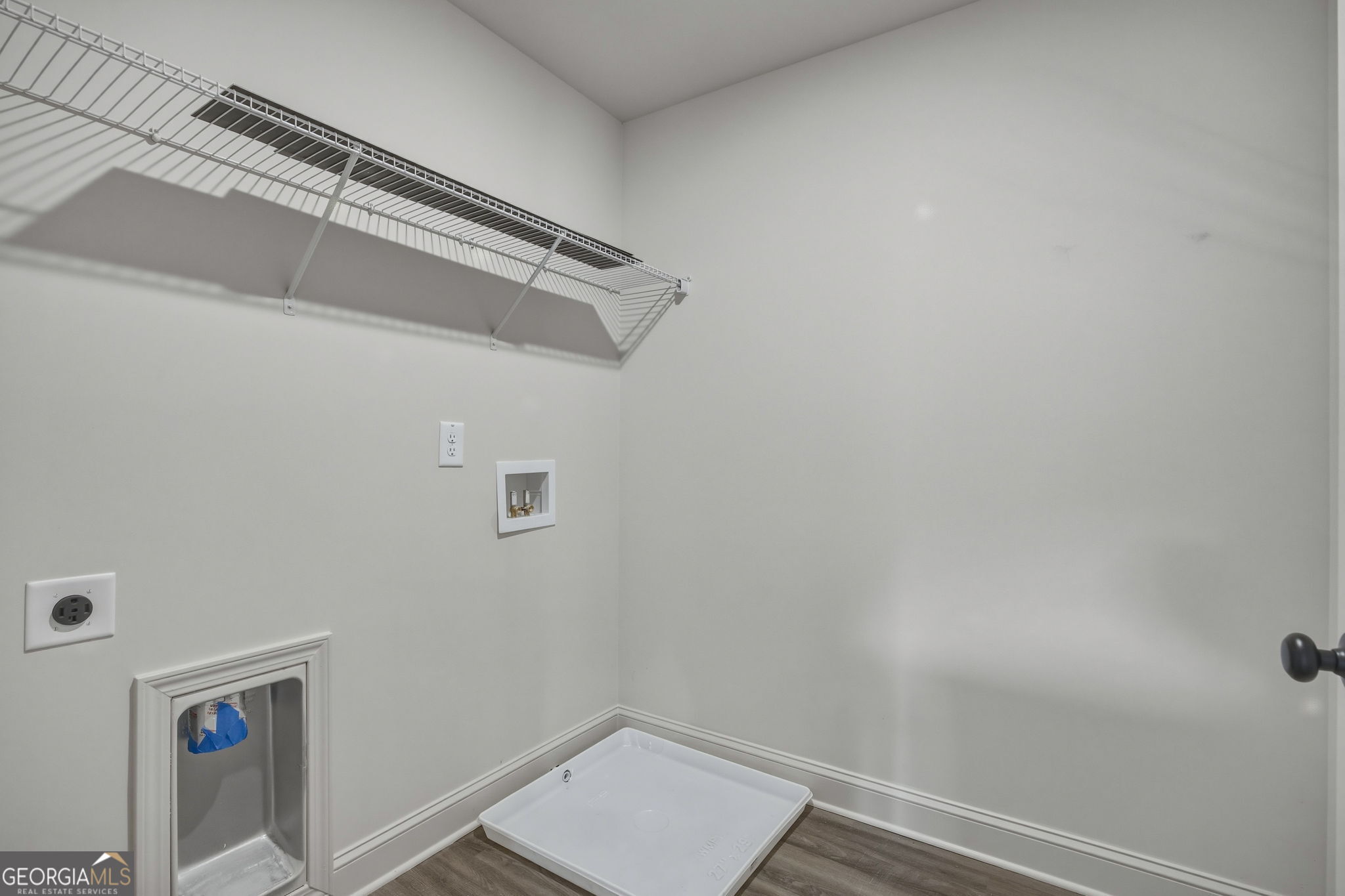 354 Gainesborough Drive Property Photo 23