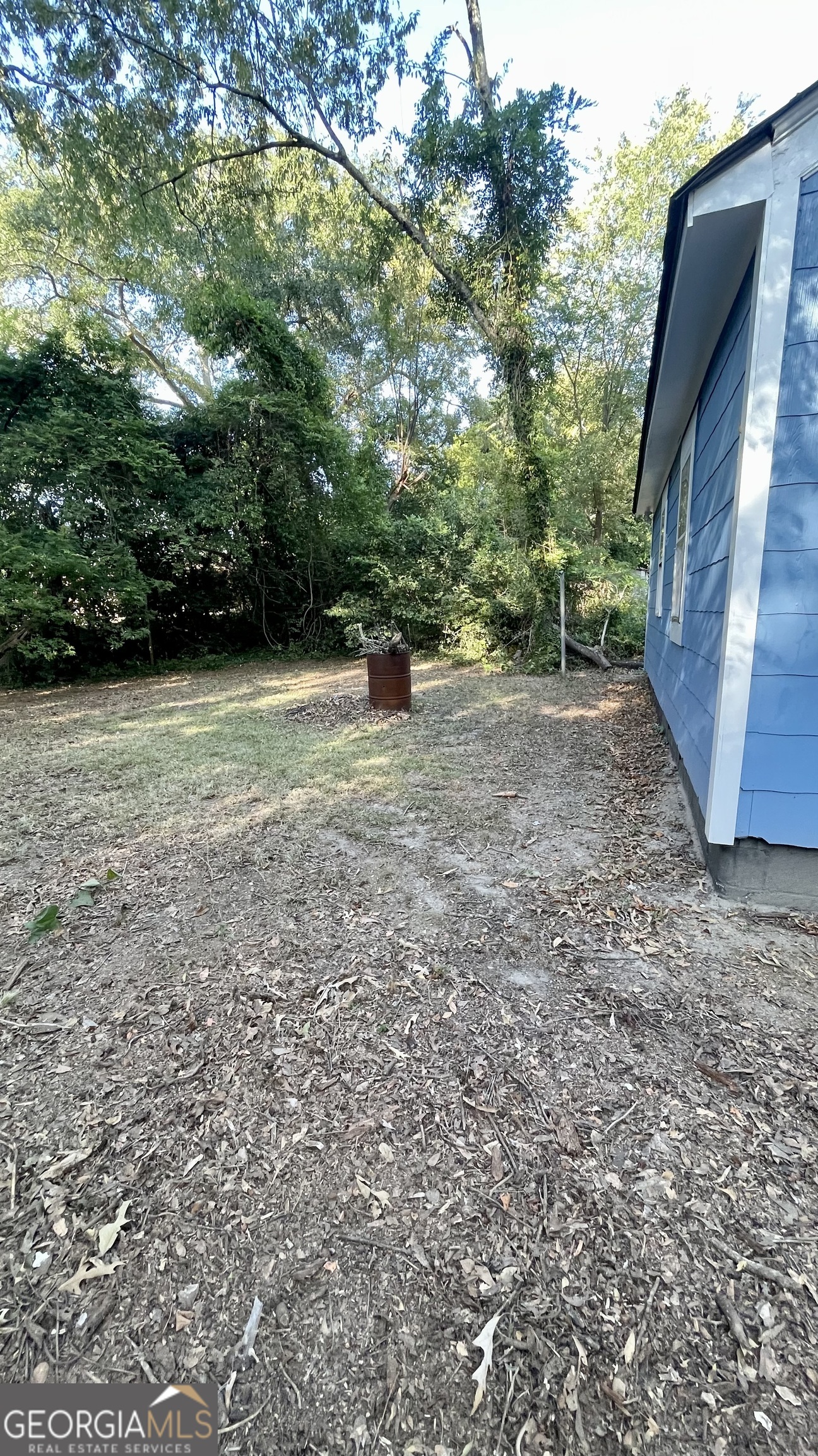 611 W Moore Street Property Photo 2