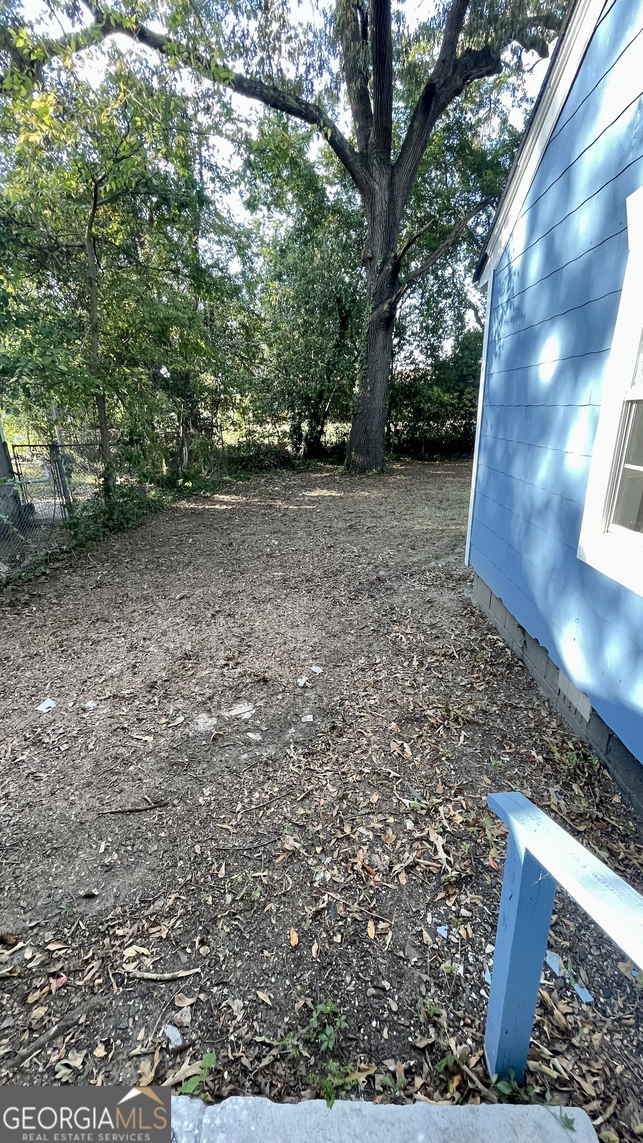 611 W Moore Street Property Photo 3