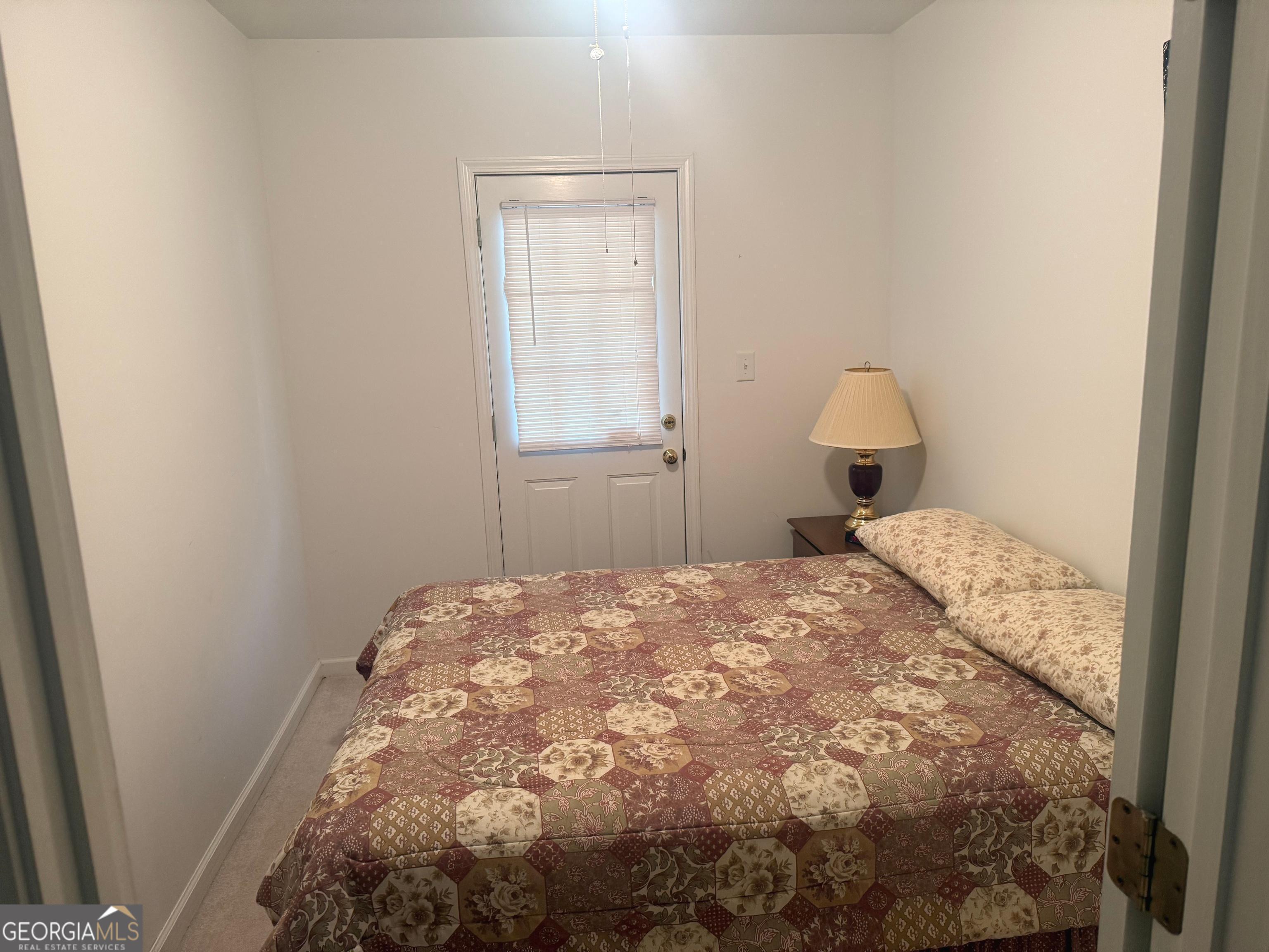 29 Cindy Parkway Property Photo 19