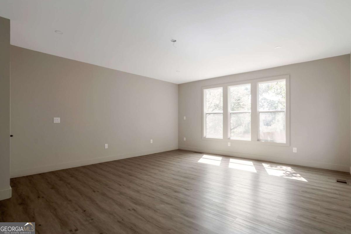 3139 Alston Drive Property Photo 17