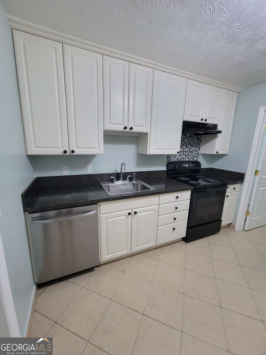 4648 Pine Tree Circle # B Property Photo 20