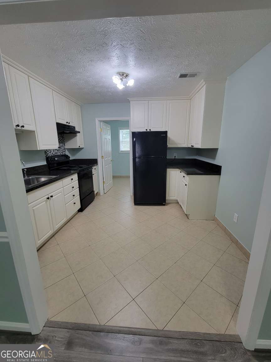 4648 Pine Tree Circle # B Property Photo 21