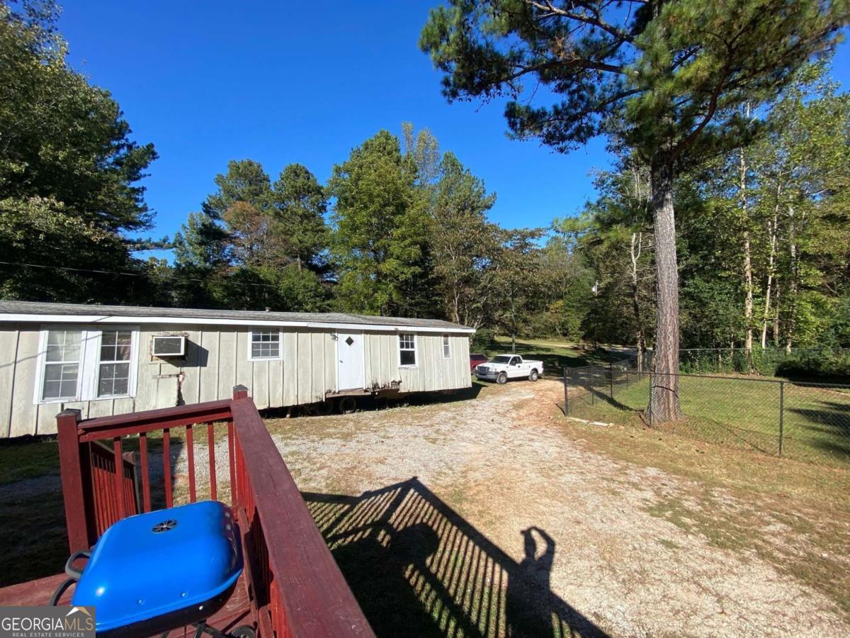 615 Woodruff Road Property Photo 16
