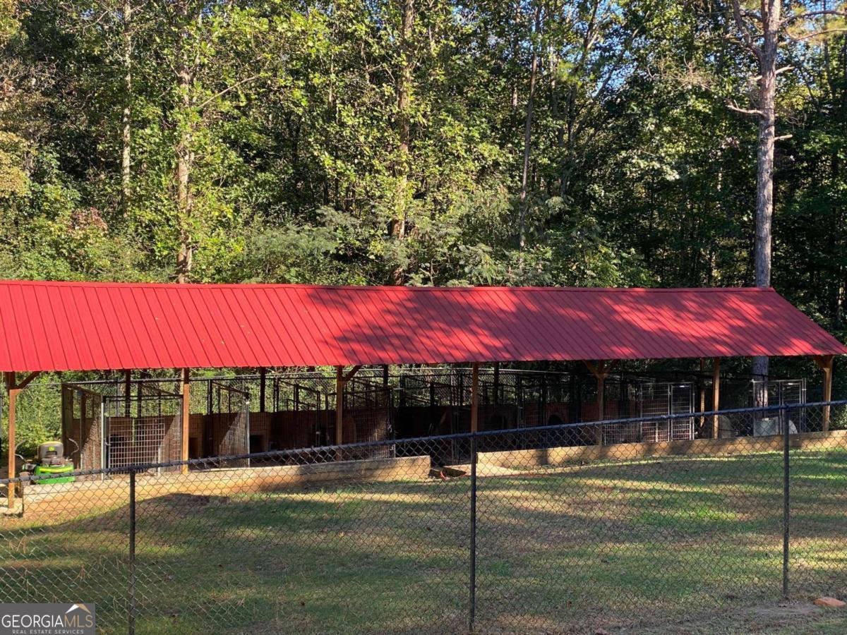 615 Woodruff Road Property Photo 18