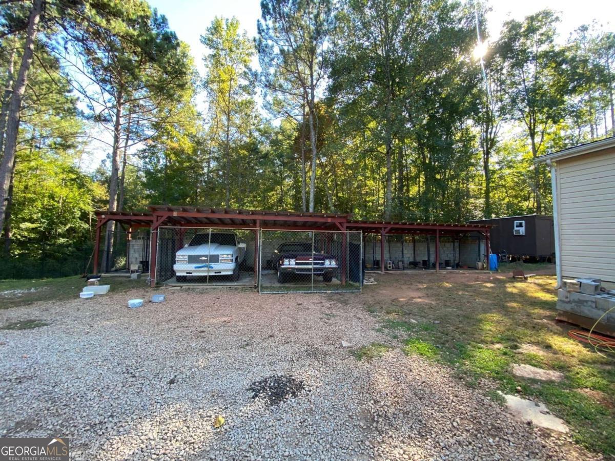 615 Woodruff Road Property Photo 19