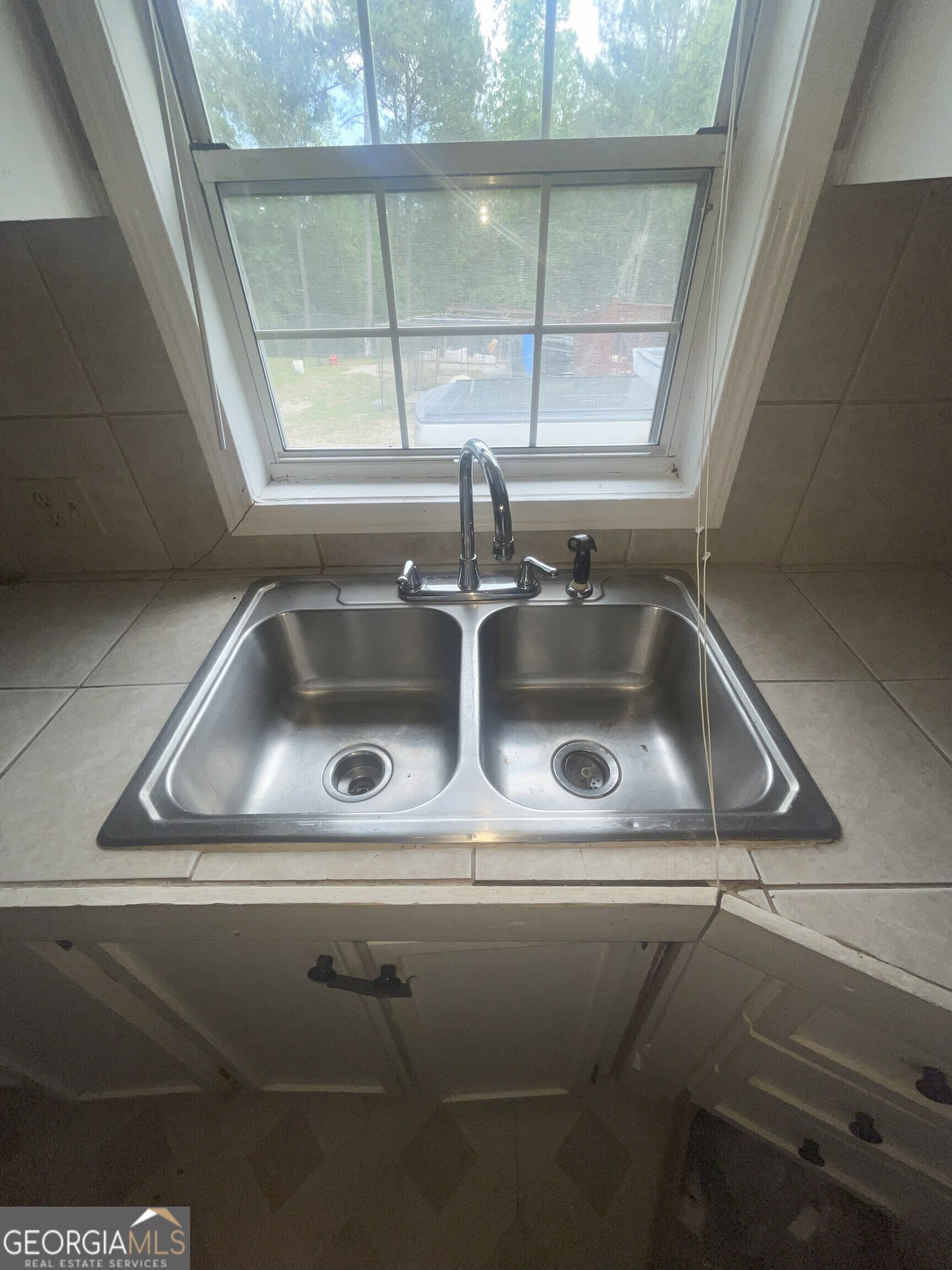 615 Woodruff Road Property Photo 32