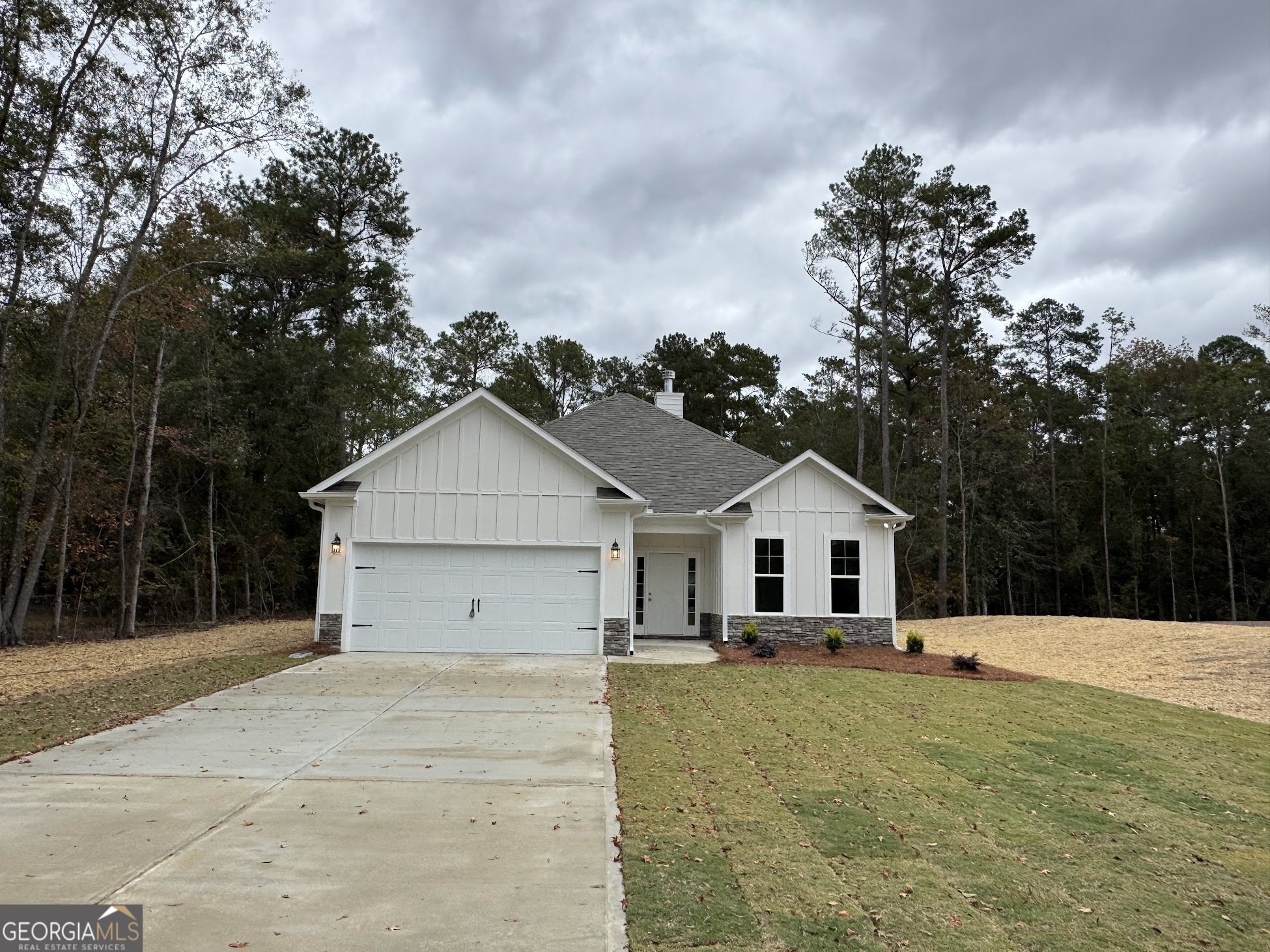 148 Country World Drive Property Photo 1