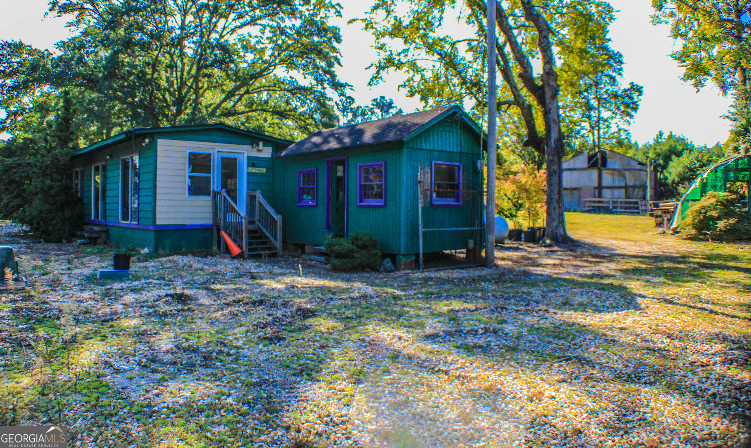 5907 Covington Highway Property Photo 4