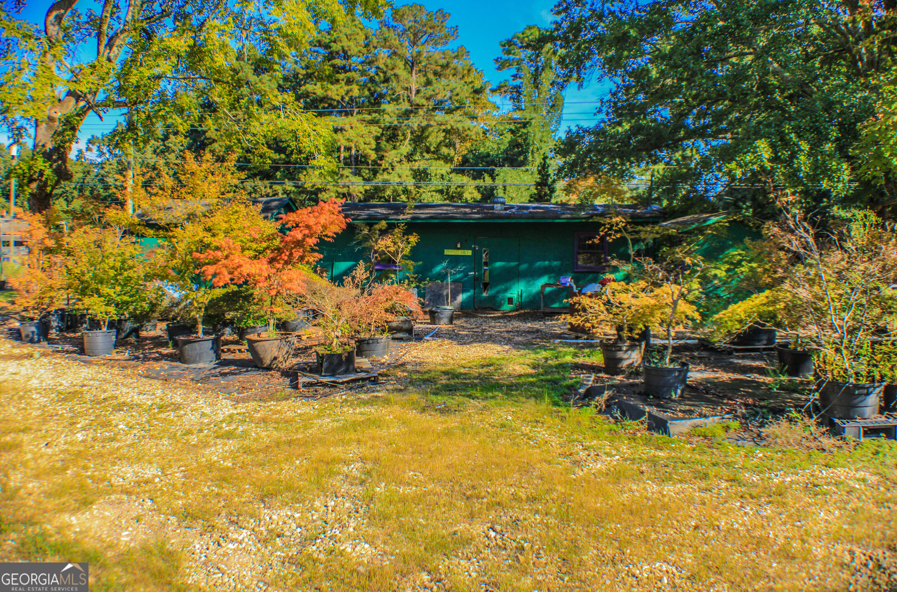5907 Covington Highway Property Photo 6