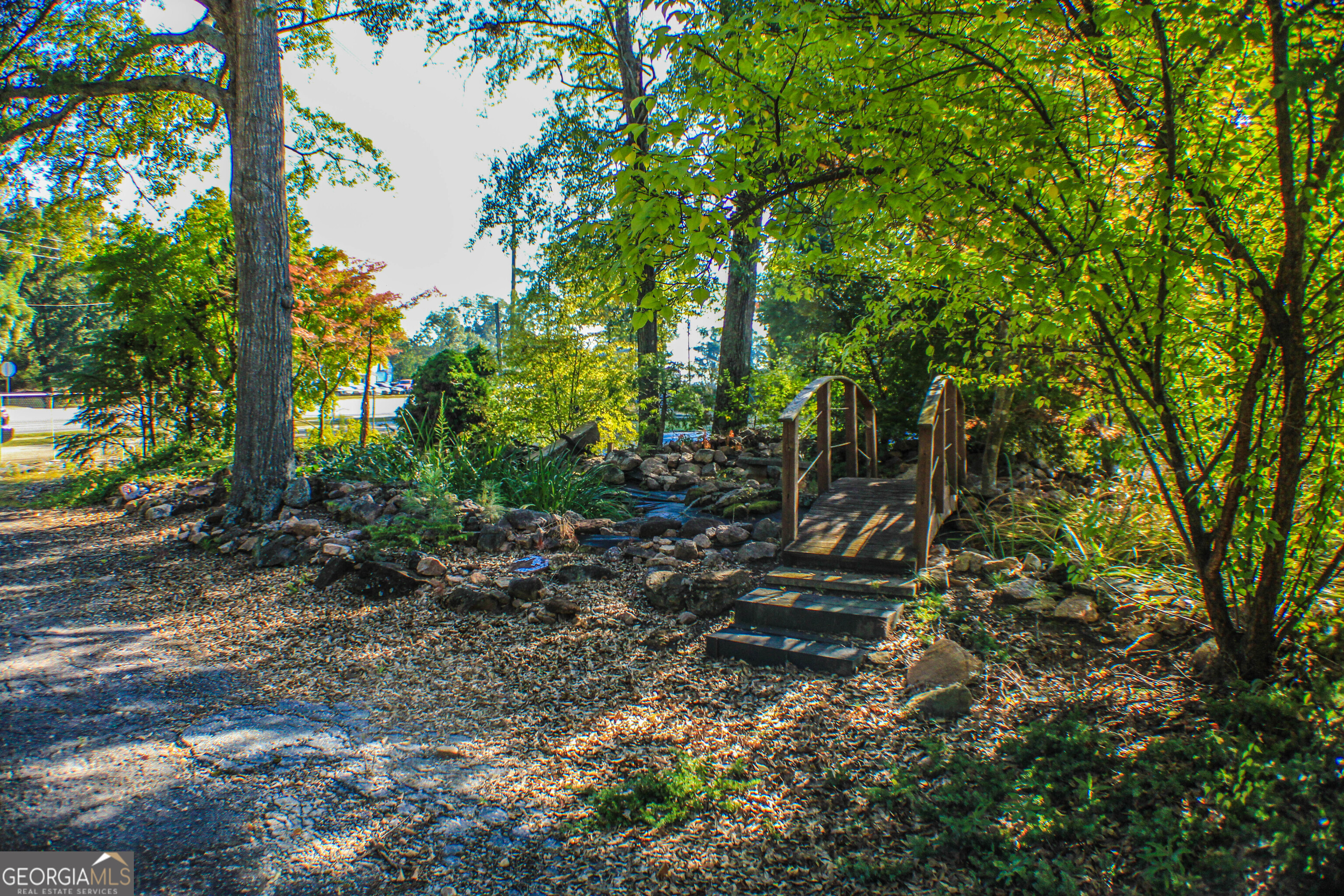 5907 Covington Highway Property Photo 14