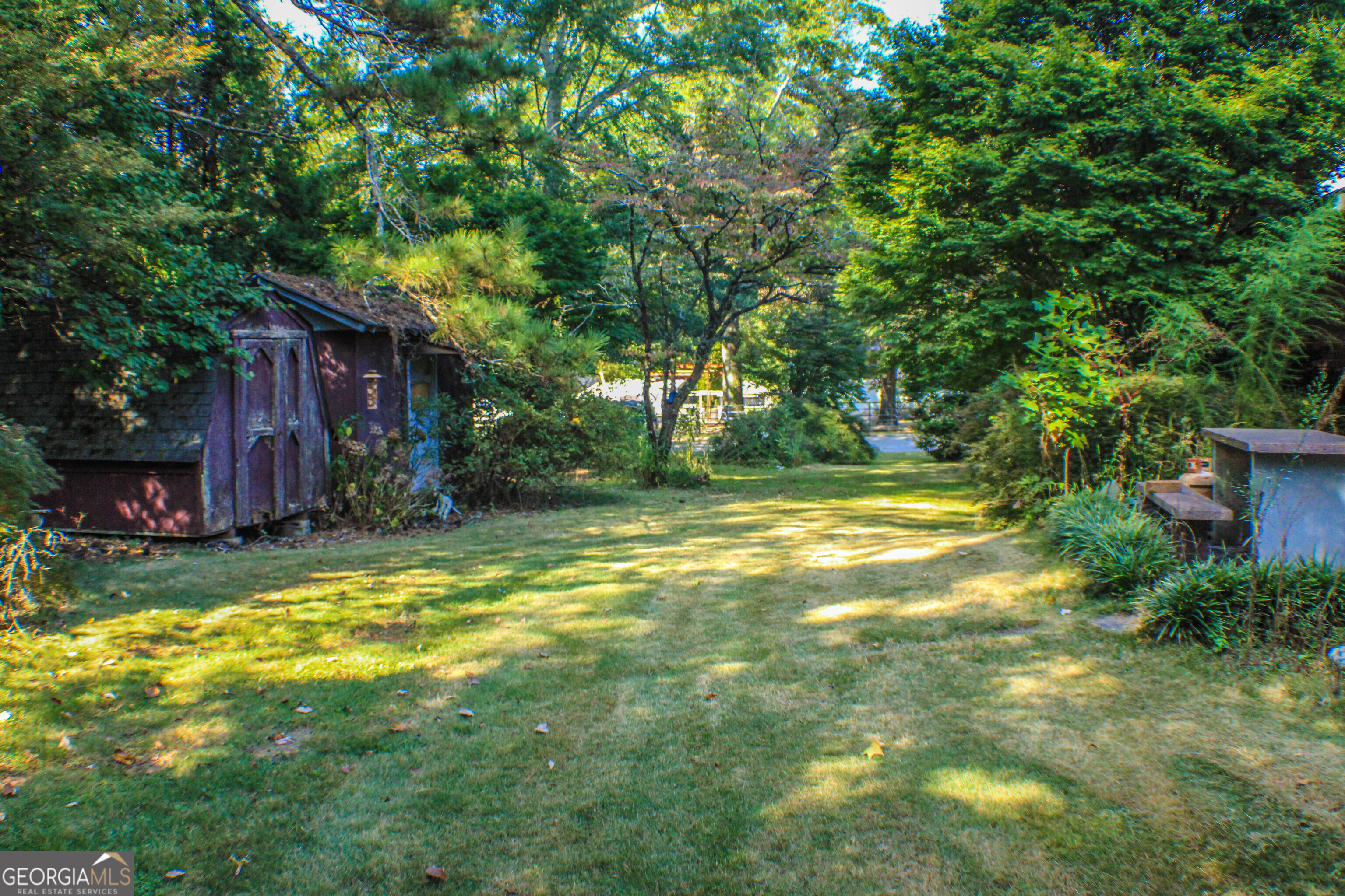 5907 Covington Highway Property Photo 21