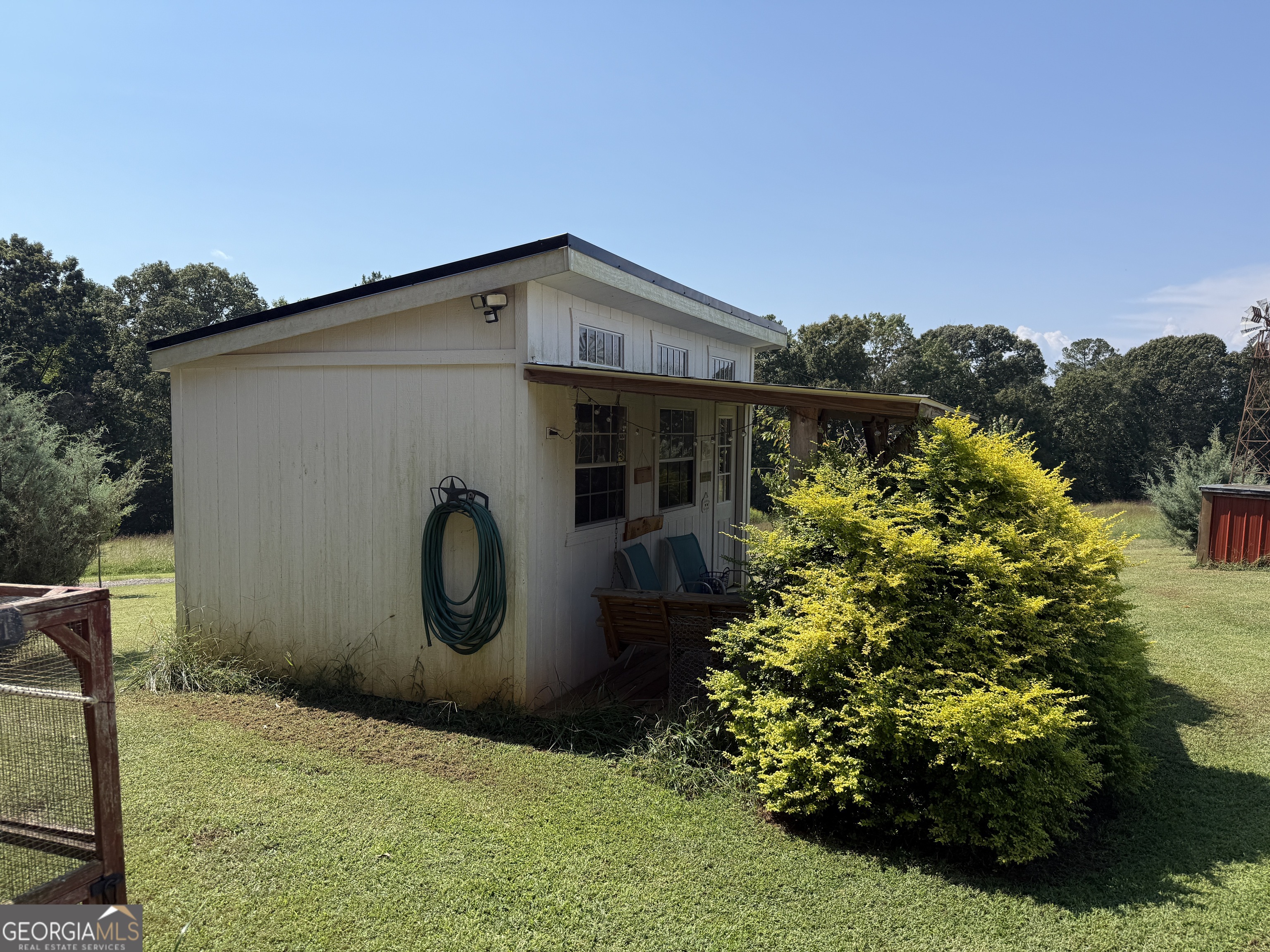 1057 Pleasant Hill Circle Property Photo 4
