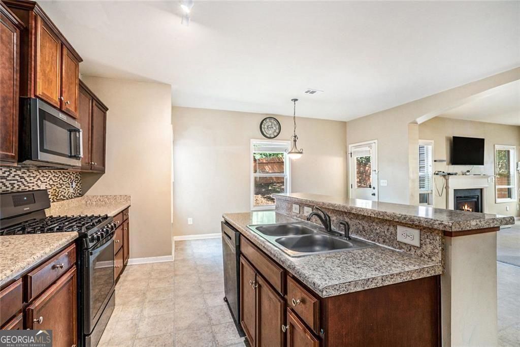 2613 Kolb Manor Circle Sw Property Photo 11
