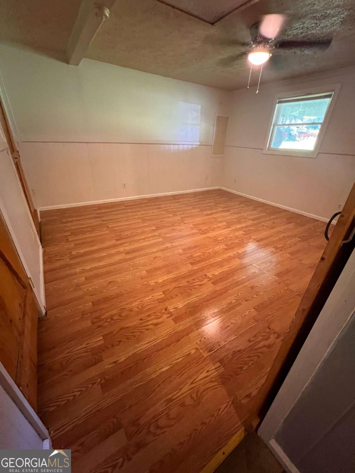 130 Shorewood Circle Property Photo 3