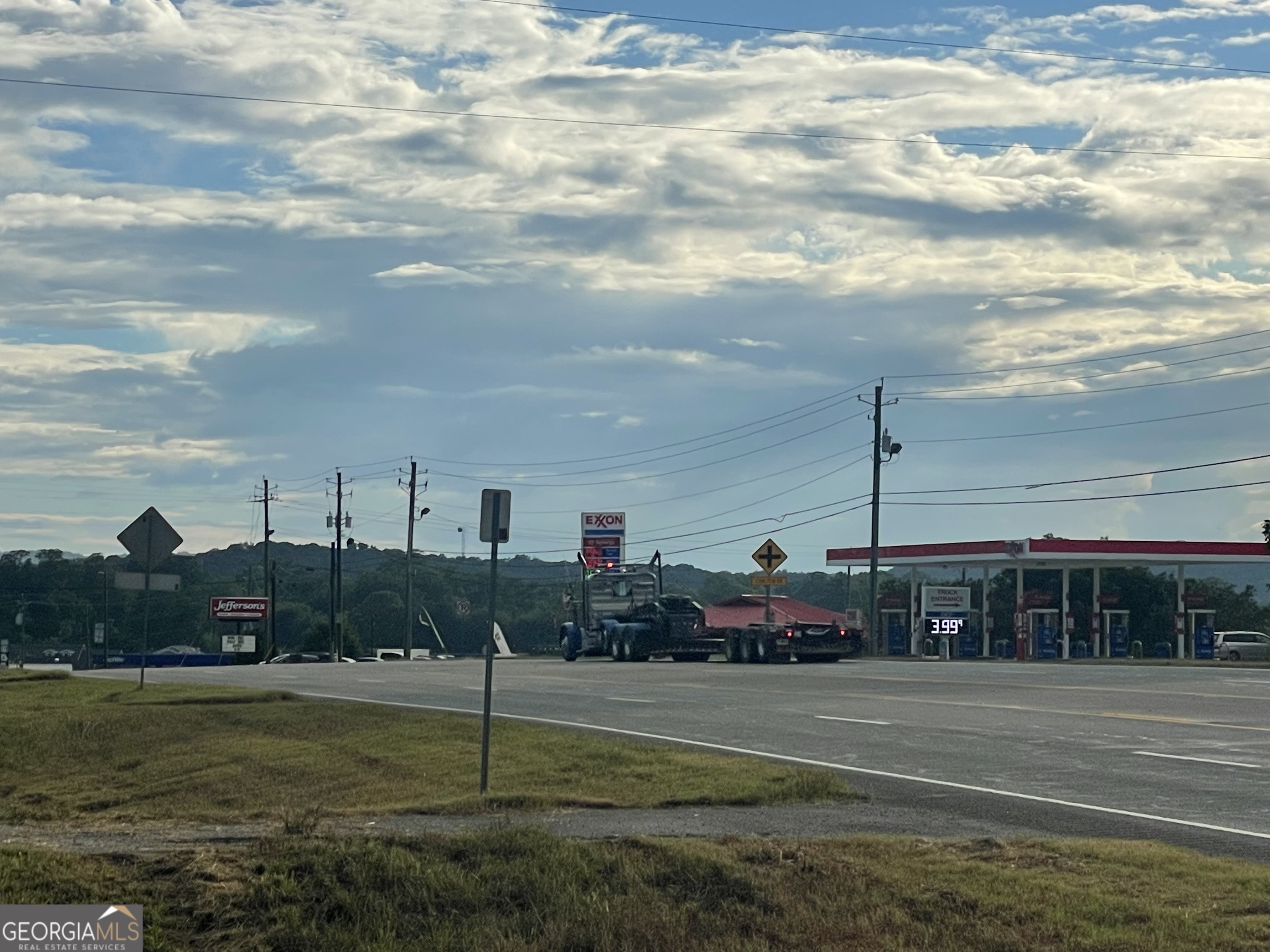 811 Cartersville Highway Property Photo 4