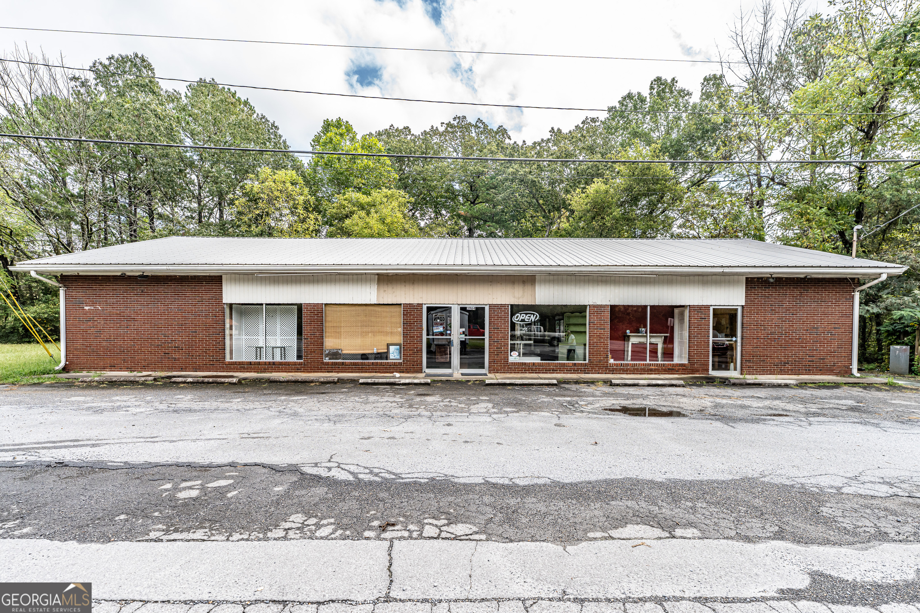 3964 Martha Berry Highway NE Property Photo 1