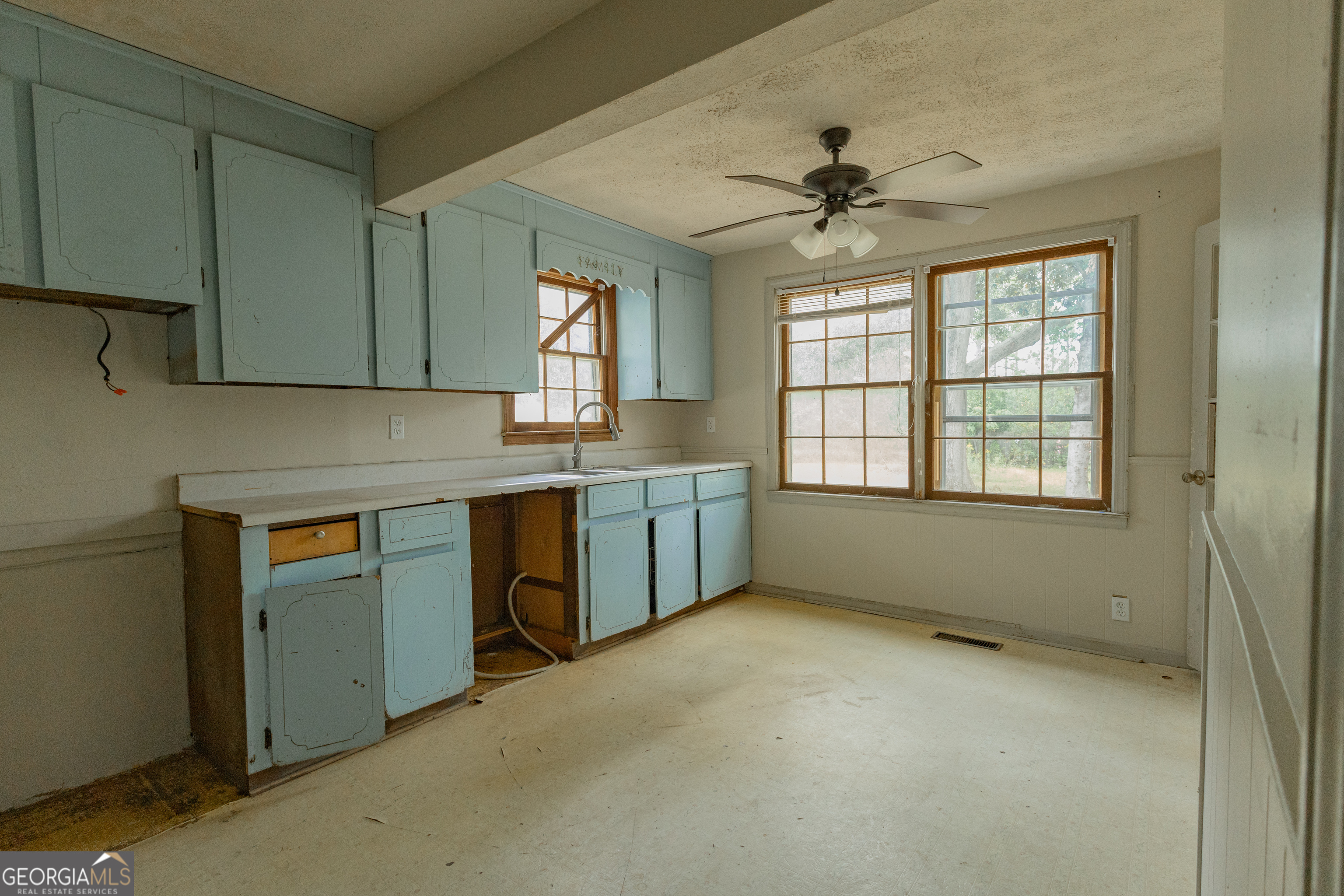 2165 Griffin Road Property Photo 12