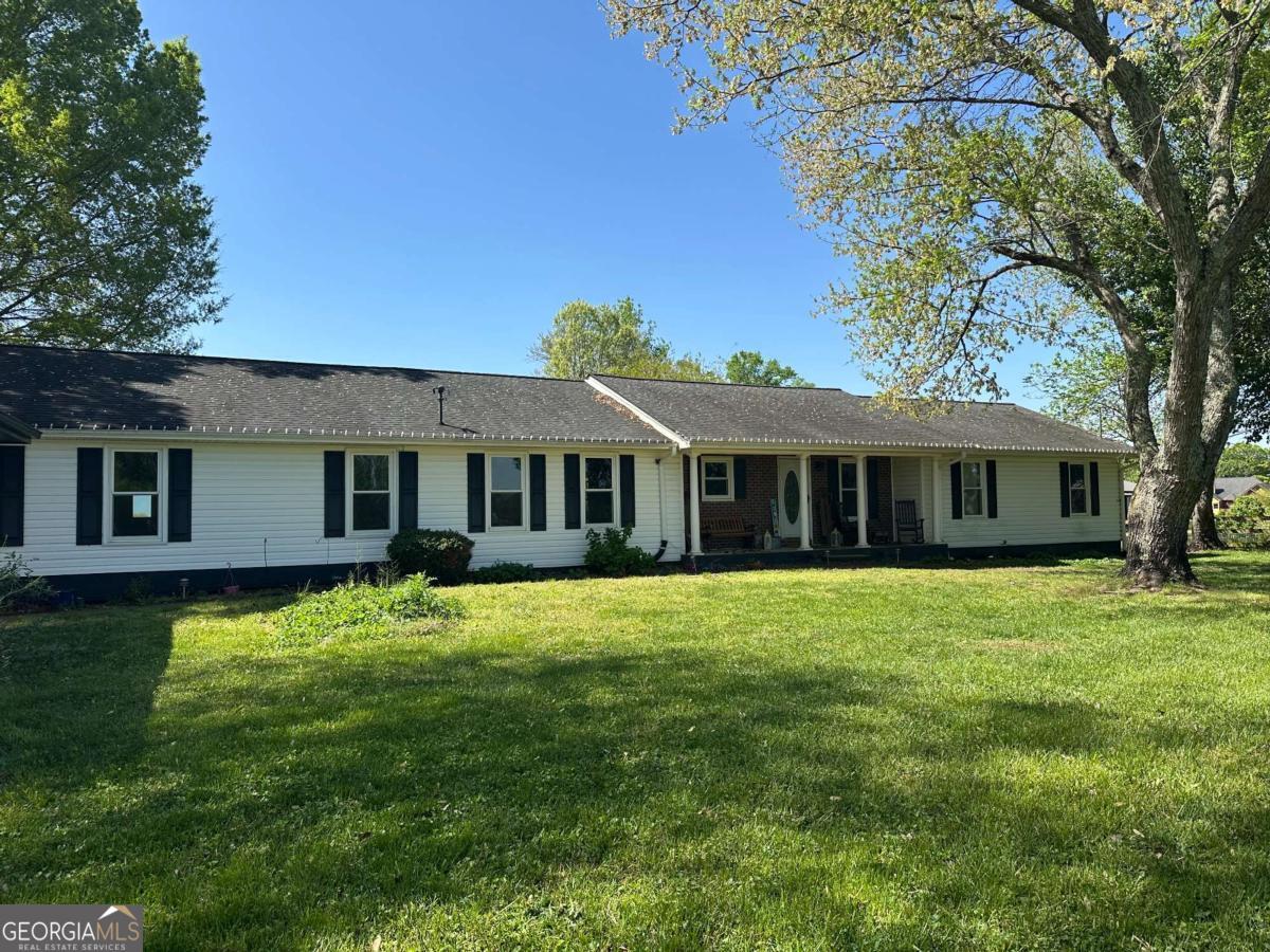 2085 Jones Phillips Road Property Photo 1