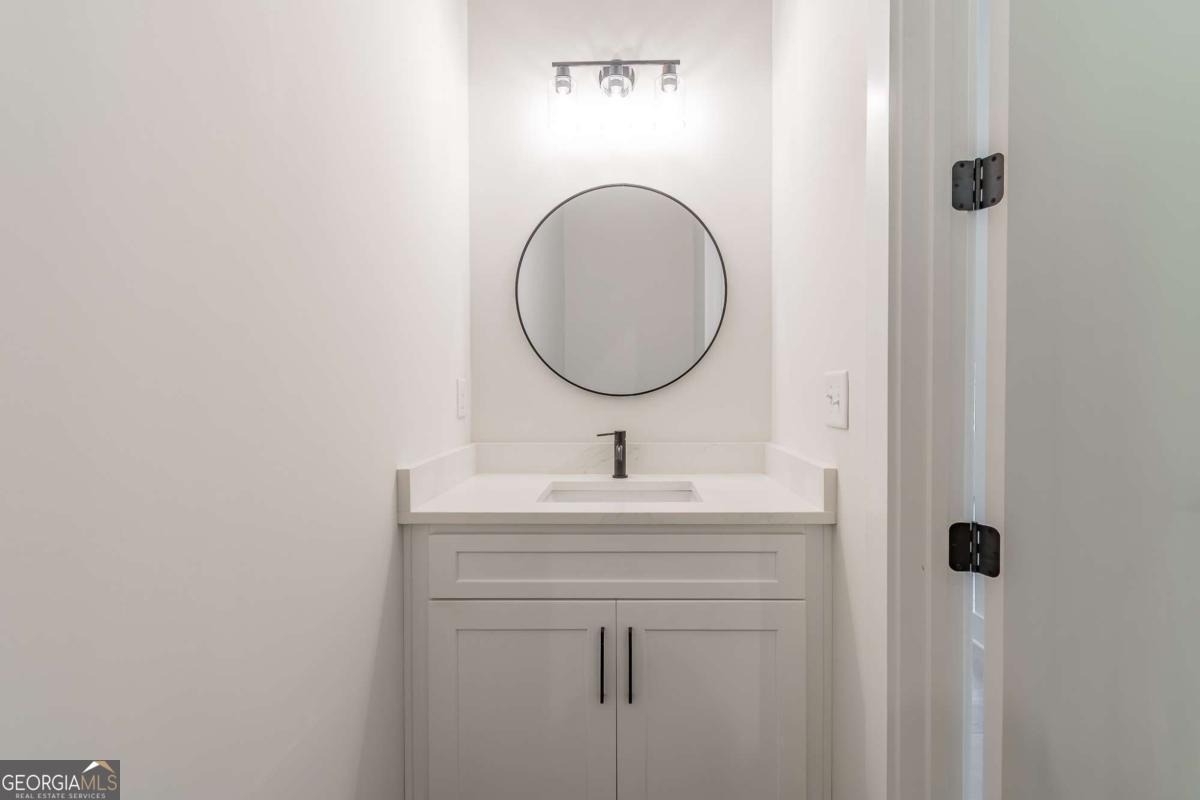 6008 Tradewinds Cove Property Photo 18