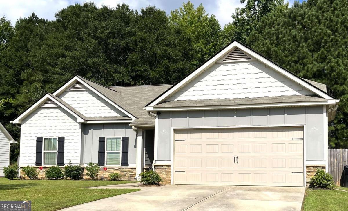 374 Daffodil Drive Property Photo 1