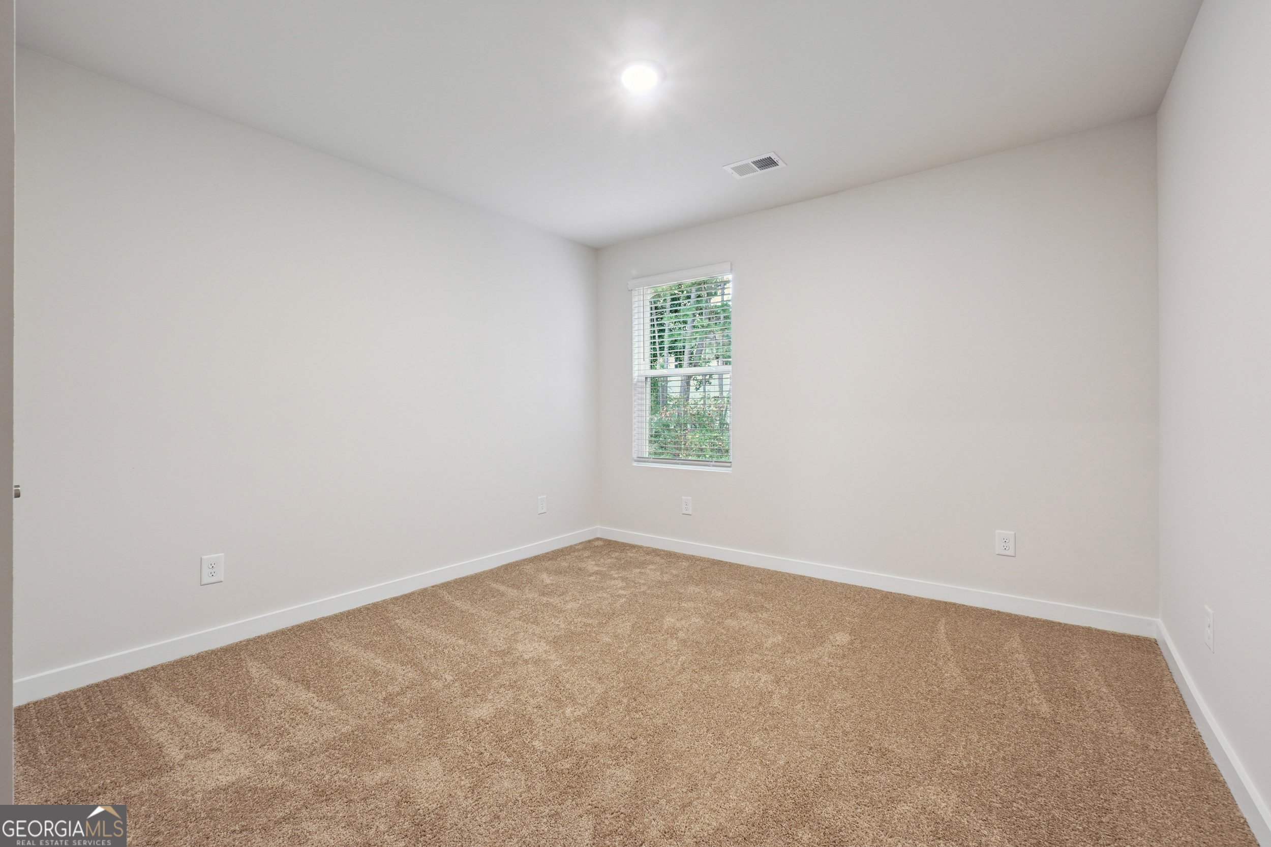 216 Harris Walk Property Photo 10