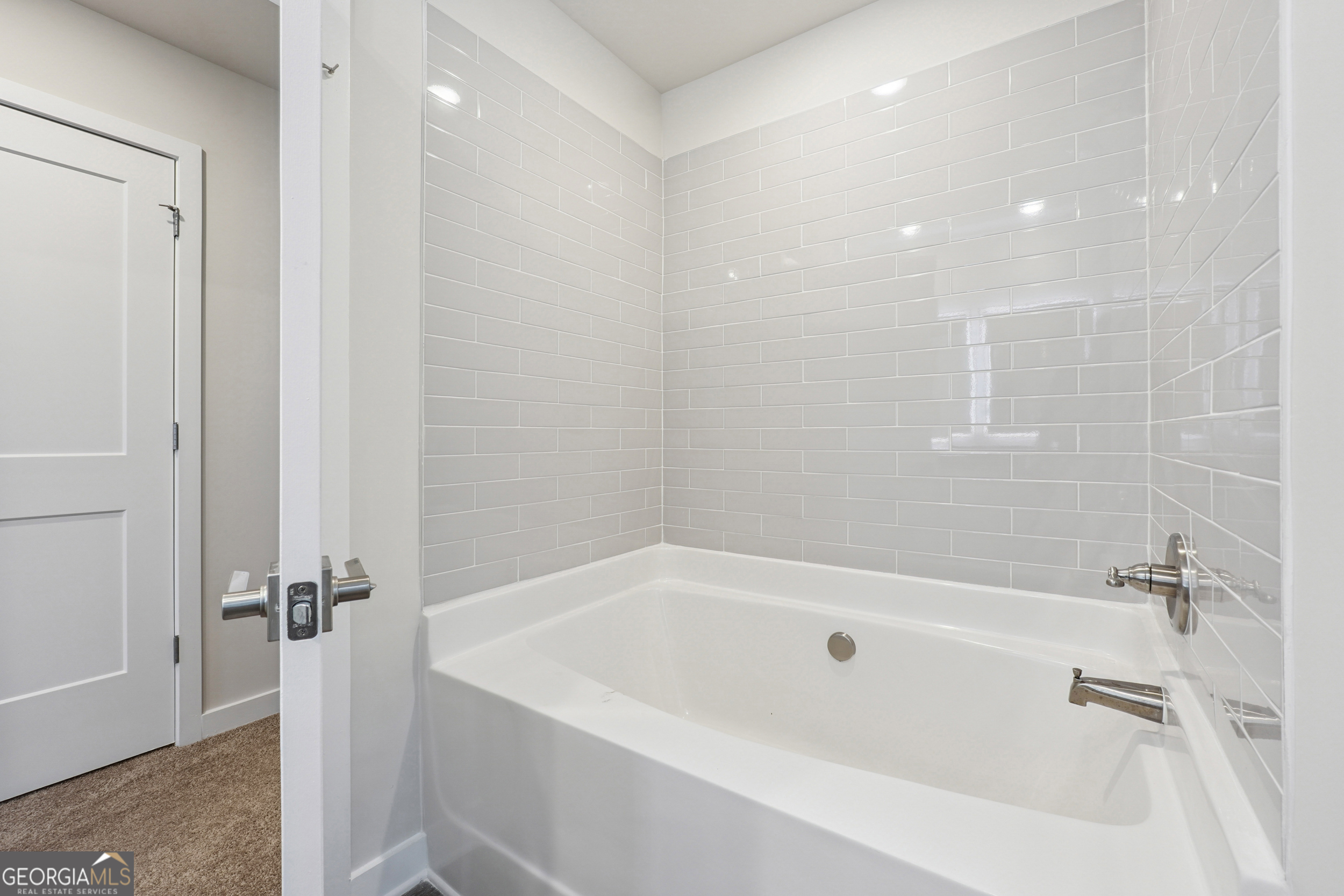 216 Harris Walk Property Photo 16
