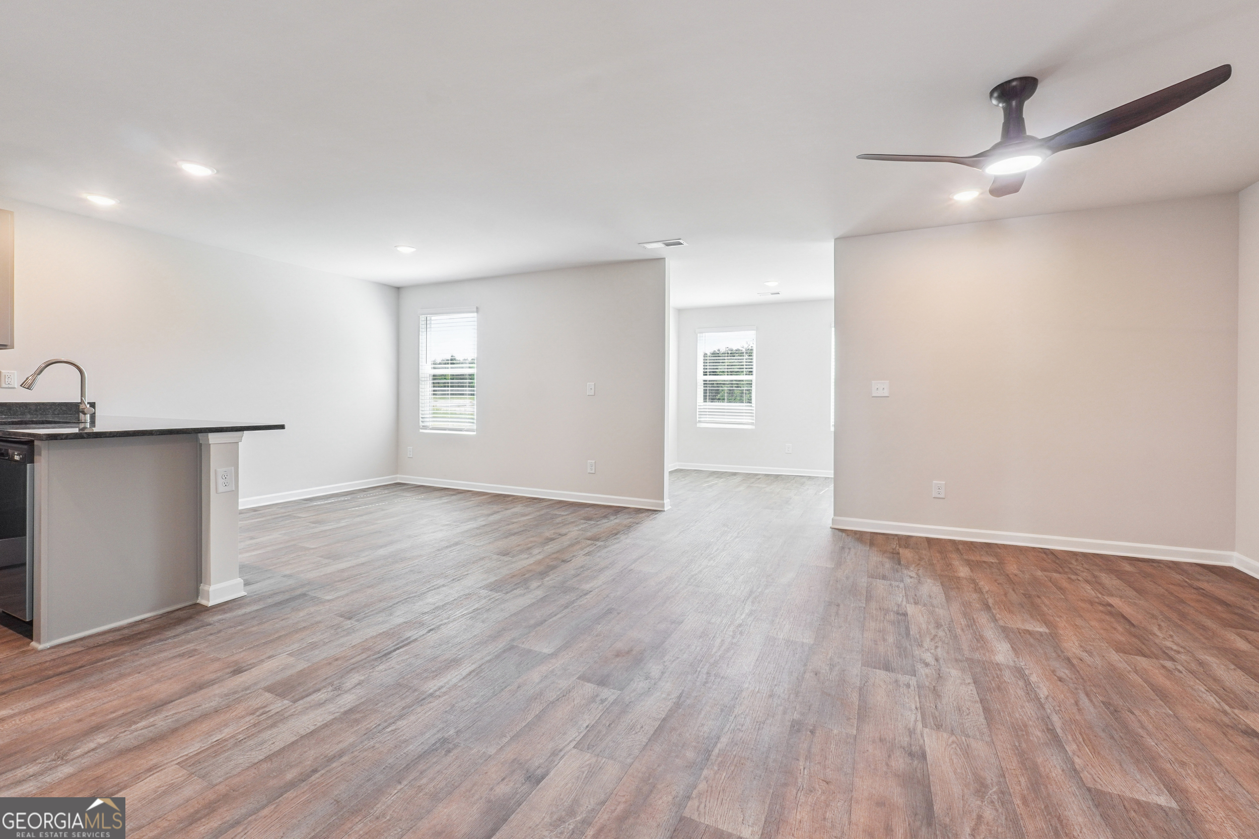 202 Harris Walk Property Photo 2