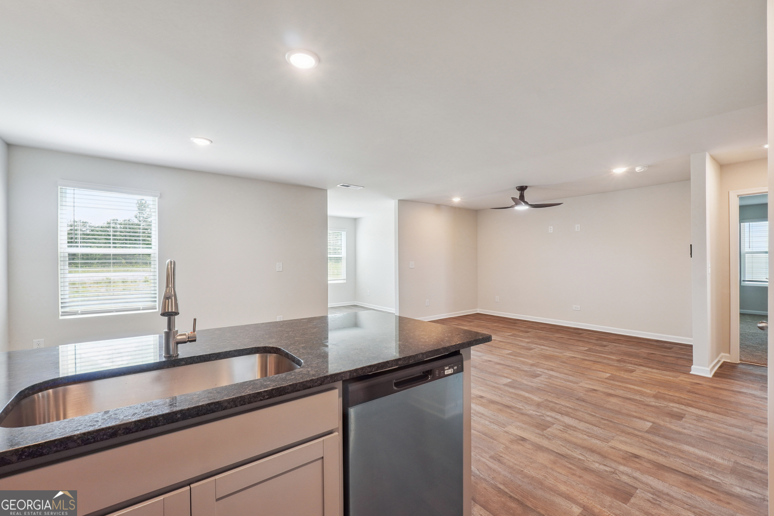 202 Harris Walk Property Photo 7