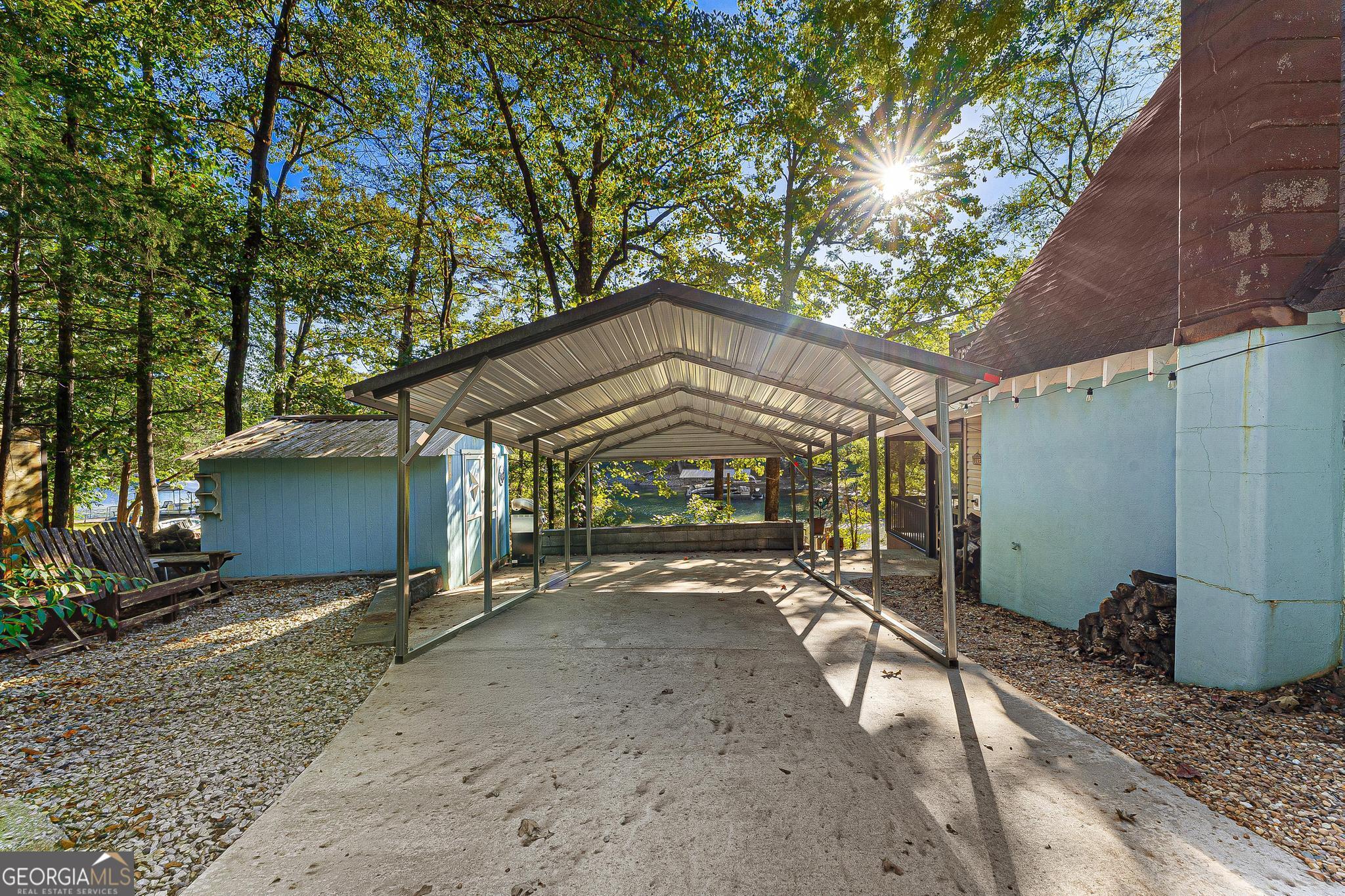 387 Chateau Drive Property Photo 3