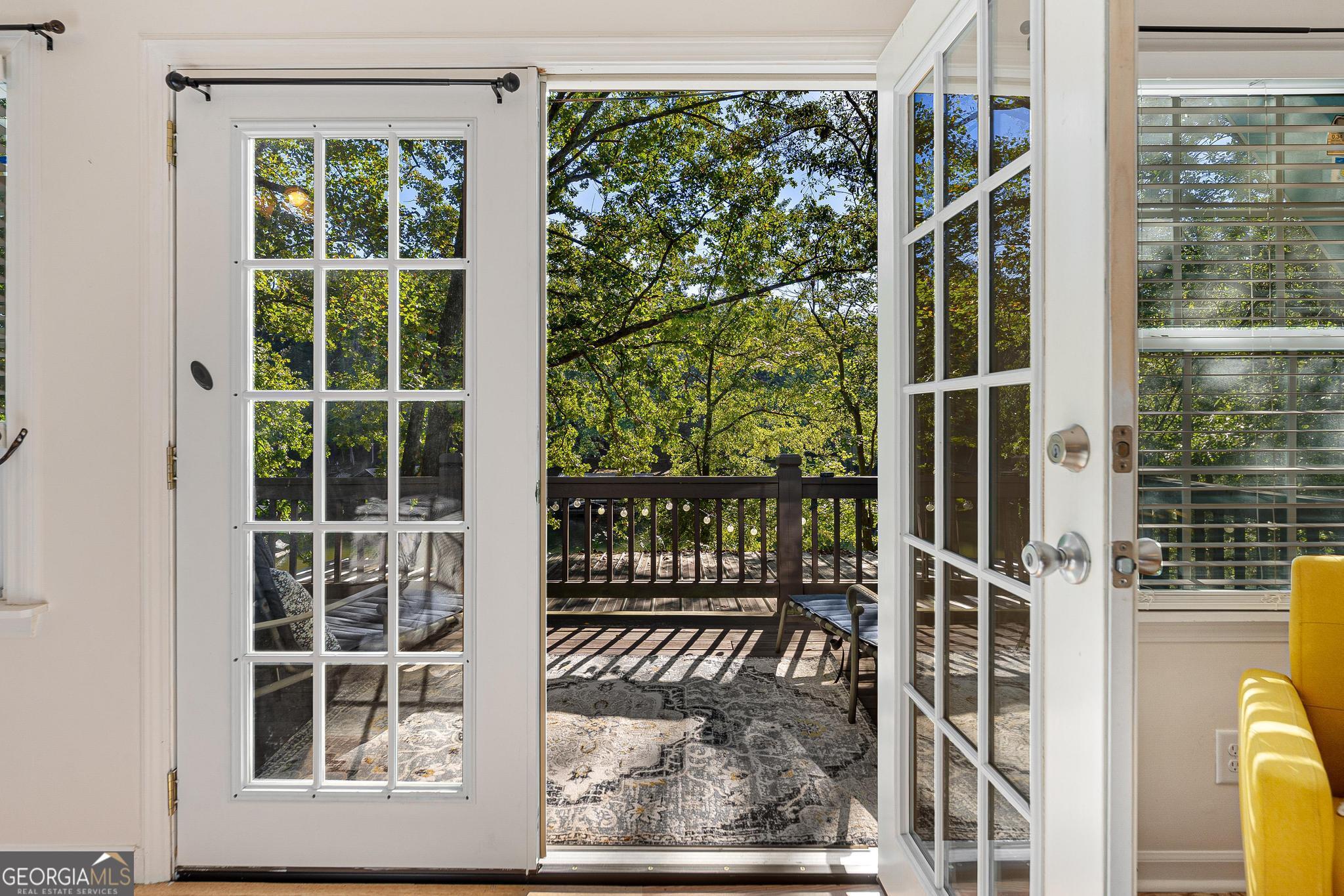 387 Chateau Drive Property Photo 14