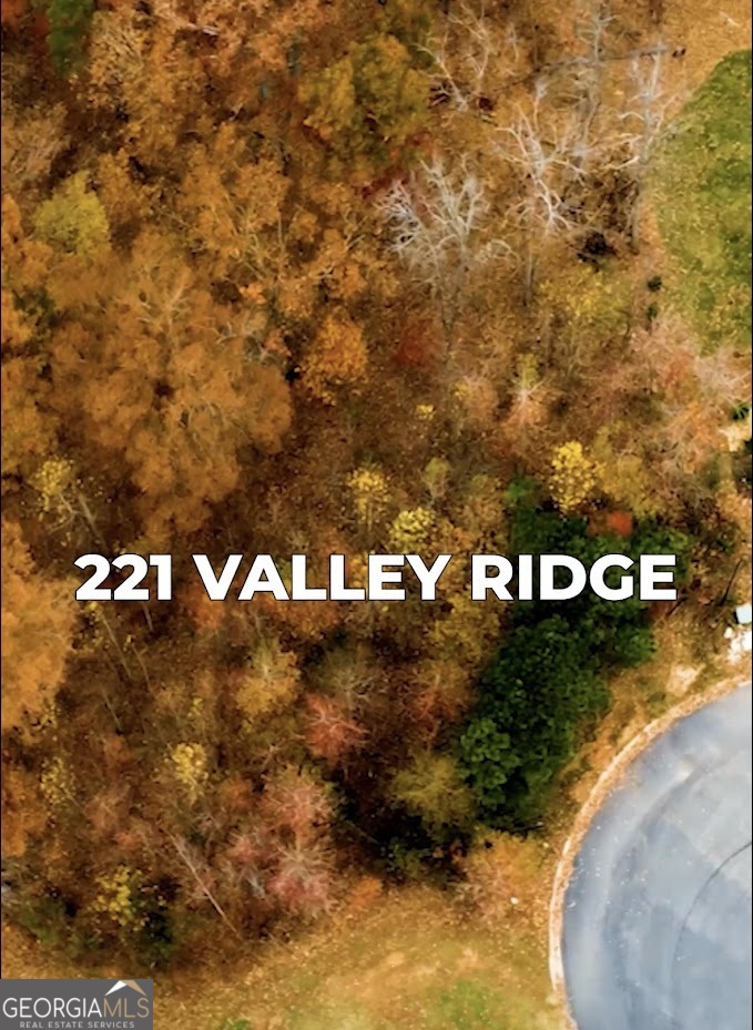 221 Valley Ridge Drive Property Photo 2