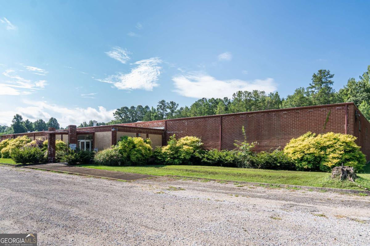 2580 Hwy 46 Property Photo 2