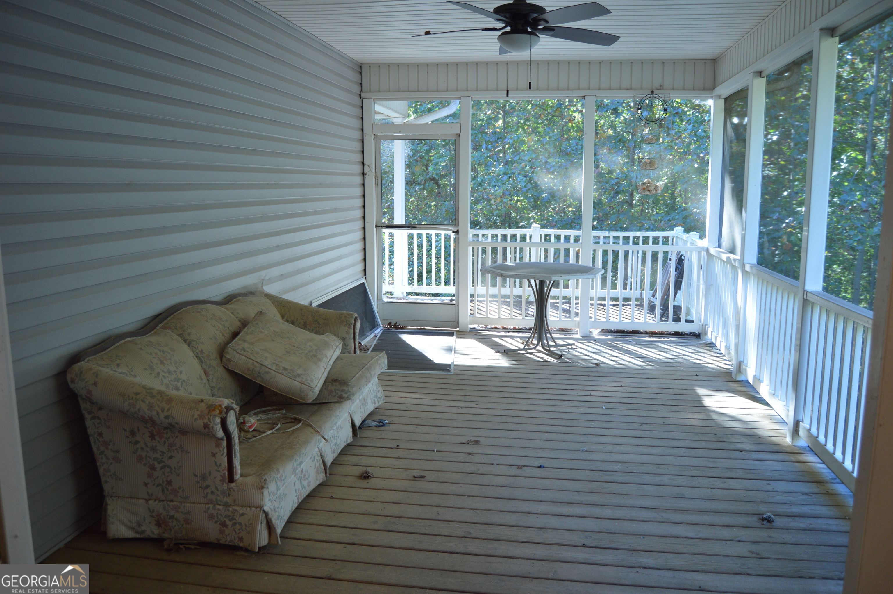 424 Law House Road Property Photo 6