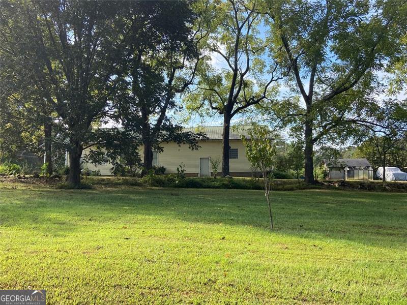 4625 Post Road Property Photo 4