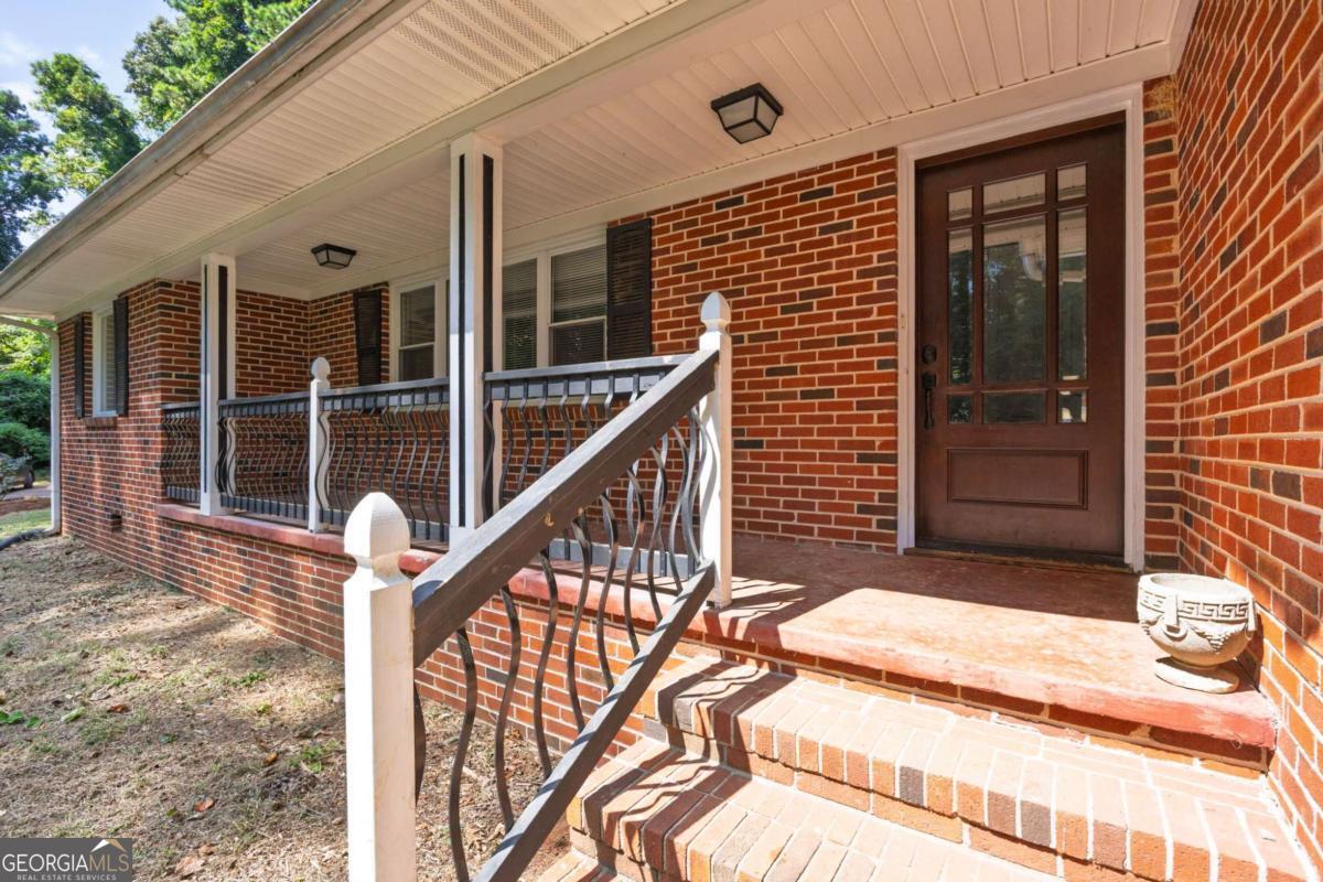 250 Memorial Drive Property Photo 3